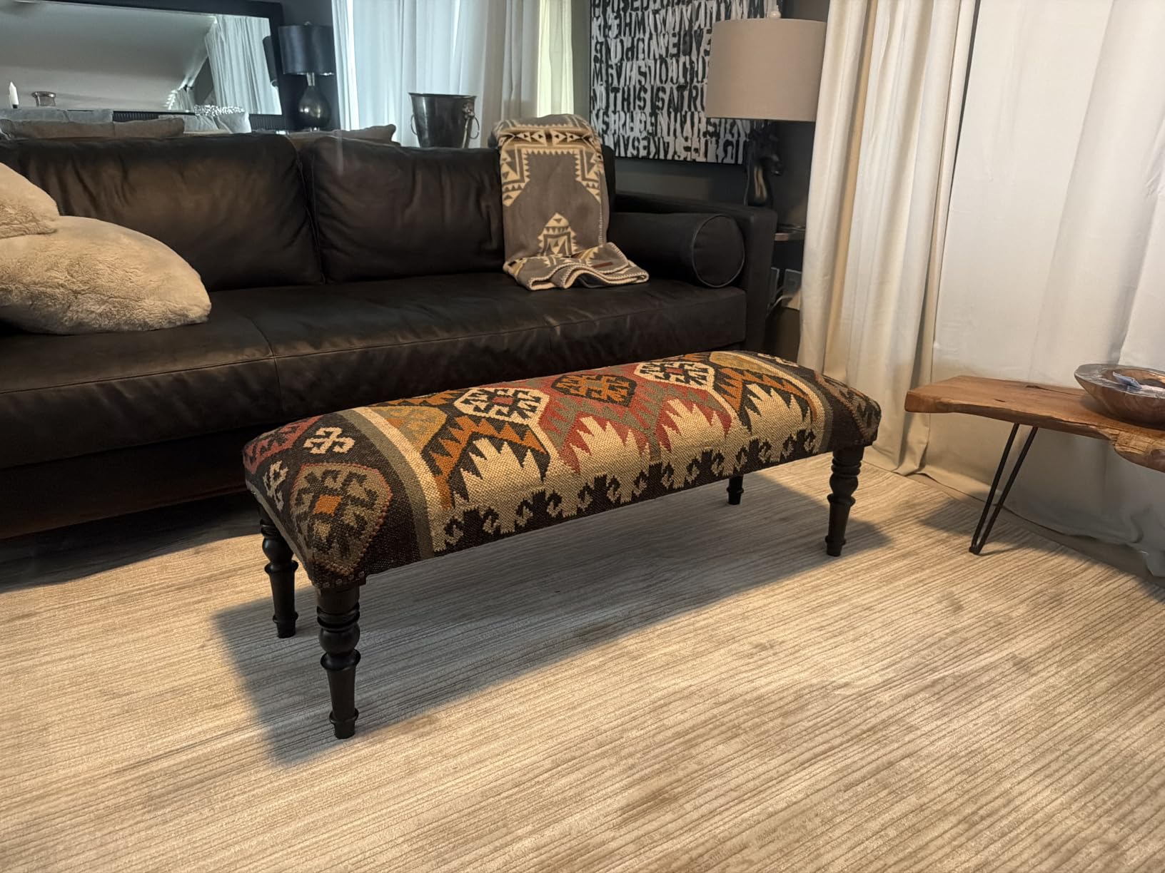 SAFAVIEH Vision Area Rug 10x14 X-Large, Modern Tonal Ivory VSN606J | 1/2