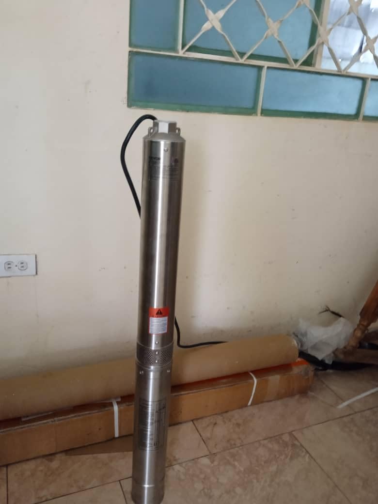 VEVOR Deep Well Submersible Pump 2 HP 230V/60Hz 37 GPM Flow 427 ft Head | for Industrial Irrigation & Home Use, 4