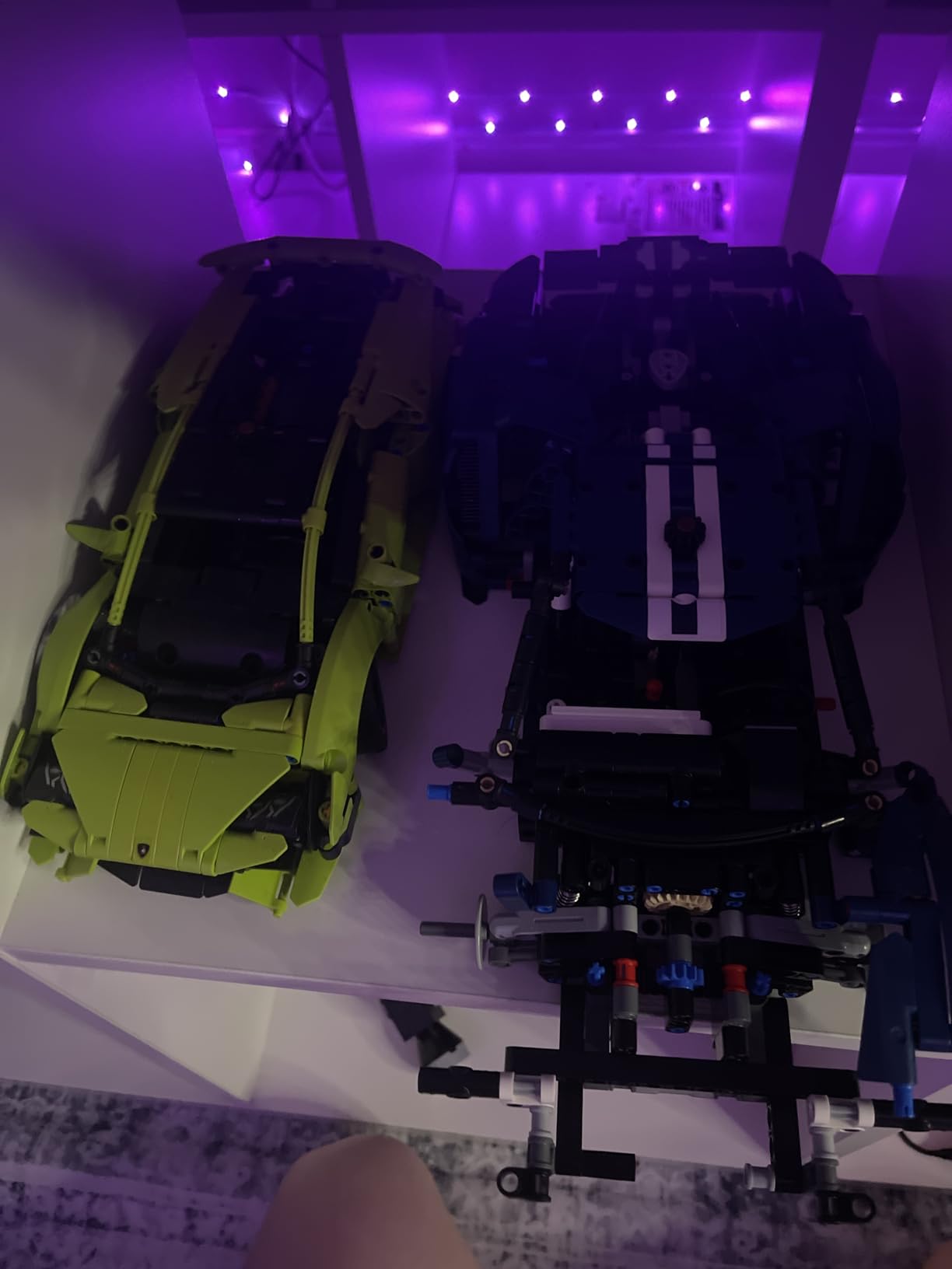 LEGO Technic 2022 Ford GT Building Set for Adults - Collectible Kit W/Authentic Features, Ages 18+ - 1:12 Scale - Gifts for Men & Women - Display as Bedroom or Home Decor - 42154 customer photo 2