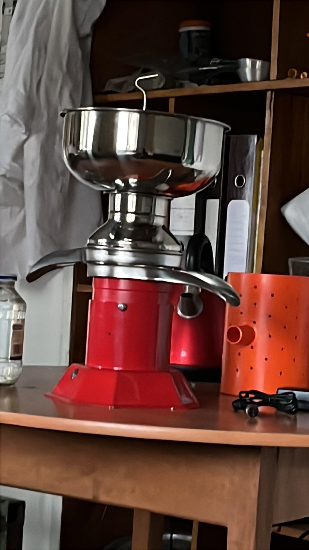 Milk Cream Centrifugal Separator Electric descremadora de leche 100L/H Capacity Cream Maker with 5L 304 Stainless Steel Bowl for Fresh Goat Cow Milk, 110V 100W customer photo 2