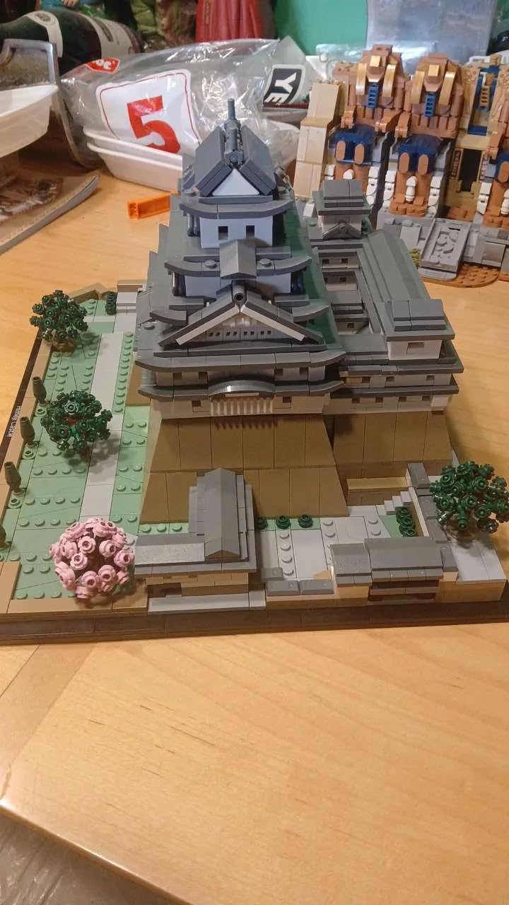 Architecture Landmarks Collection: Himeji Castle 21060 Building Set, Build & Display this Collectible Model for Adults, Fun Gift for Lovers of Japan, Famous Japanese Buildings, History and Travel customer photo 1