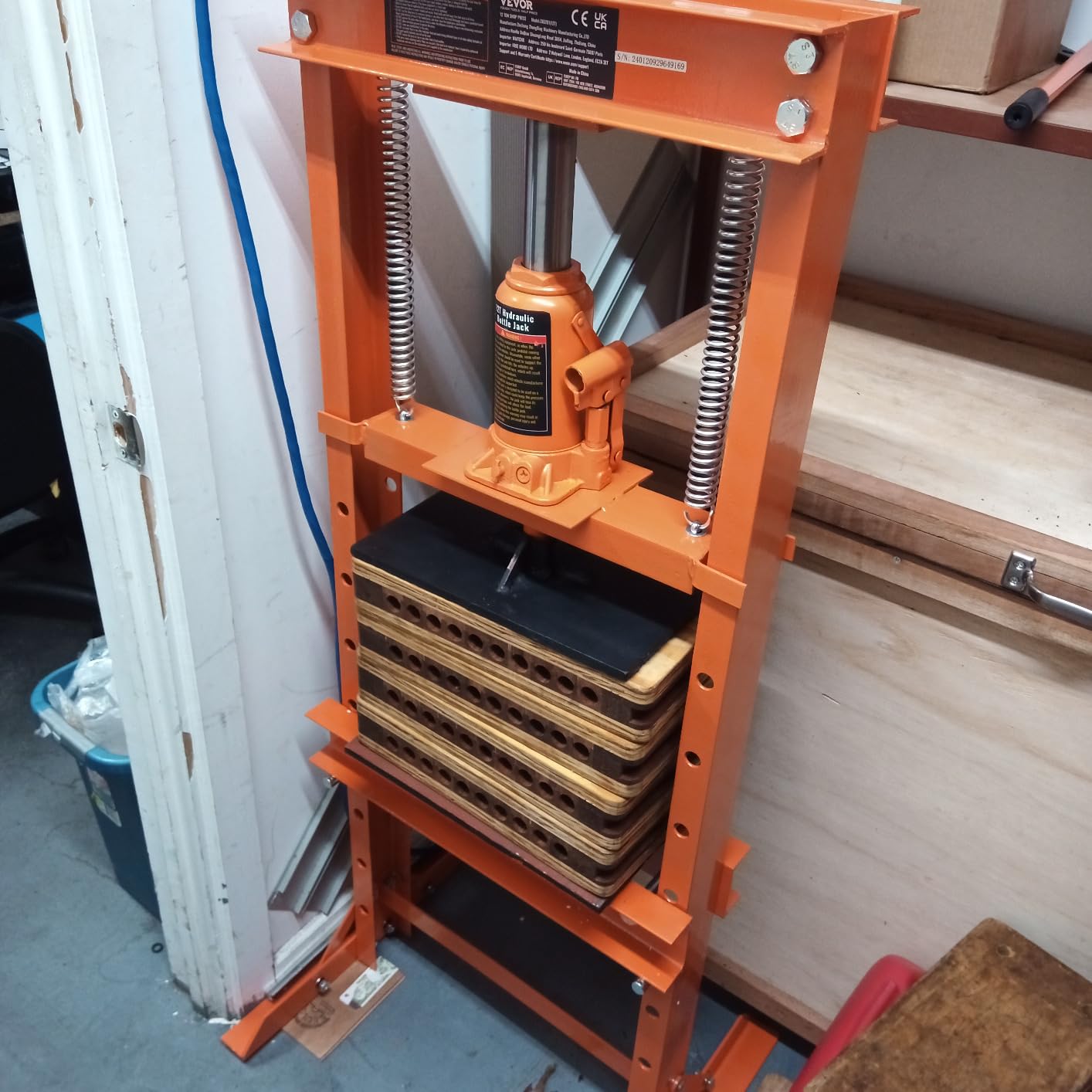 VEVOR Hydraulic 6 Ton H-Frame Garage Floor Adjustable Shop Press with Plates, 6T, Orange customer photo 2