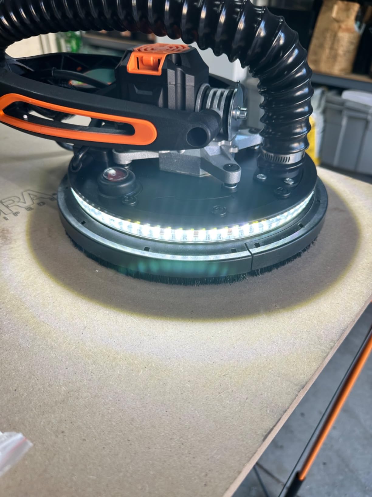 VEVOR Drywall Sander, 800W Brushless Motor Electric Sander, Variable Speed 1000-2300 RPM, Foldable Ceiling Sander with Double-Deck LED Lights, Extendable Handle, 12 Sanding Discs customer photo 2