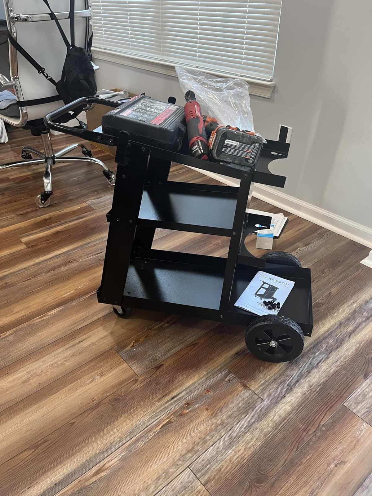 YESWELDER 3-Tier Welding Cart, Tilted Platform and 360° Rolling | Large Storage, Dual Cylinder Slots, and Stainless Steel Safety Chains, Steel and Aluminum Frame with Rubber Wheels customer photo 2