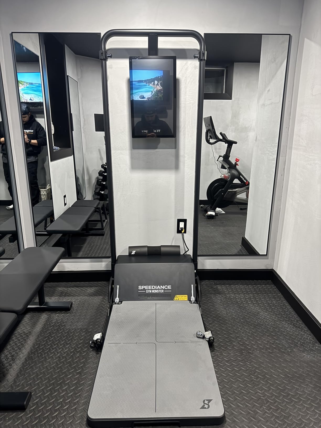 Speediance Gym Monster Smart Home Gym, Multifunctional Strength Training Machine, Smith Machine Power Cage Workout Station, Squat Rack Cable Machine, Full Body Fitness Equipment for Home Workout customer photo 1