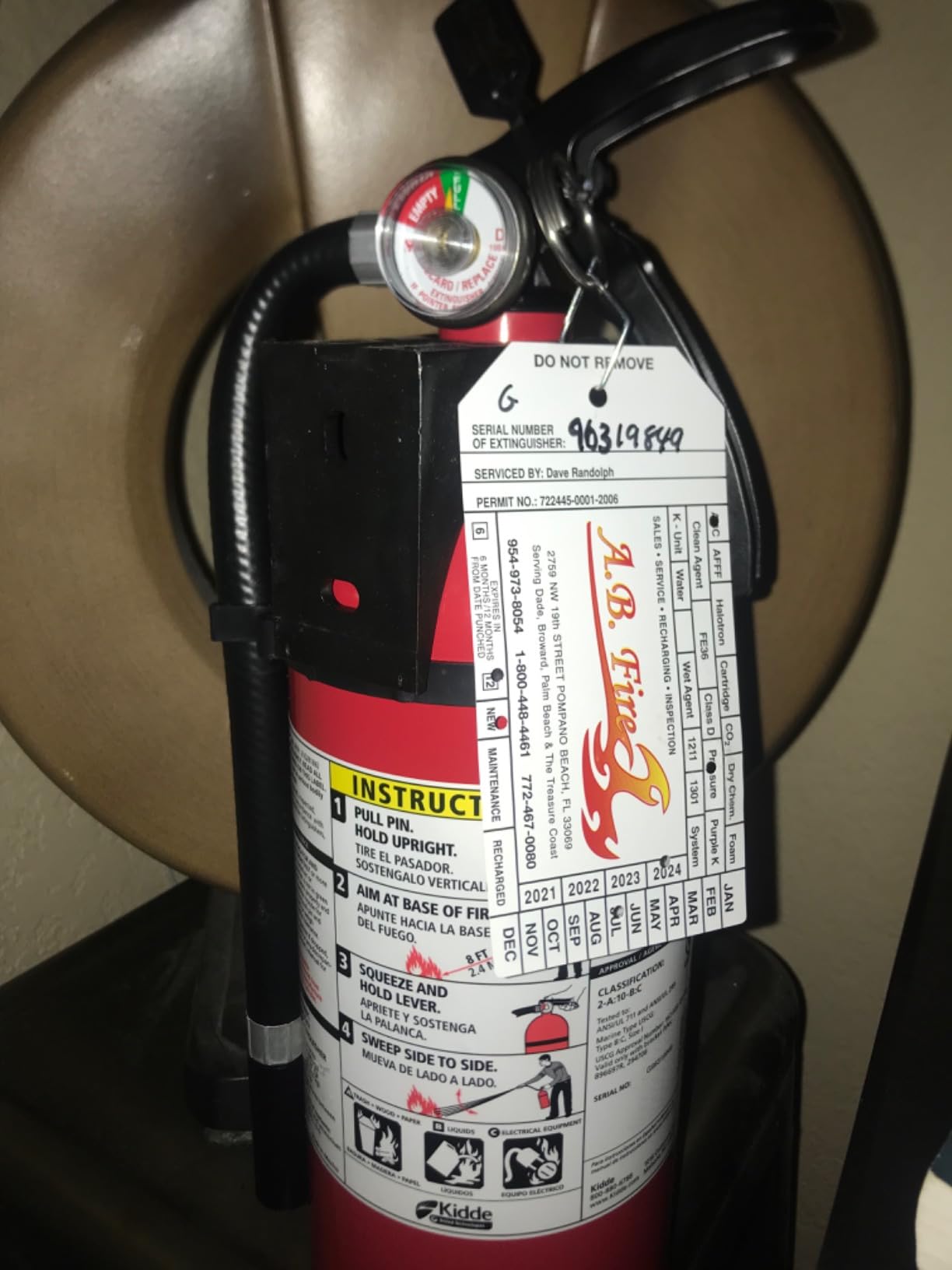 Kidde Living Area Fire Extinguisher for Home, 2-A:10-B:C, KD143-210ABC | Residential Multi-Purpose Extinguisher for Small to Medium Common Household Fires, 4lb. Dry Chemical customer photo 1