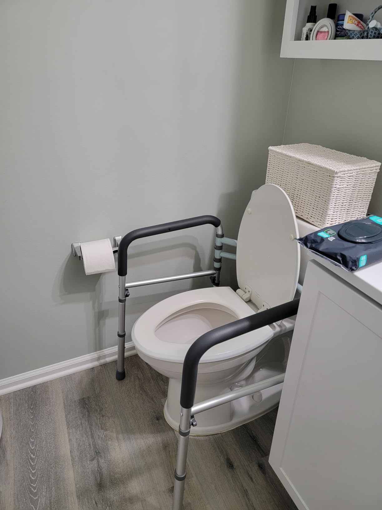 Lianjindun Toilet Safety Rails (350 lb), Adjustable Toilet Frame for Elderly, Seniors, Handicap & Disabled, Foldable Handicap Toilet Handles Fit Any Toilets (Gray) customer photo 2