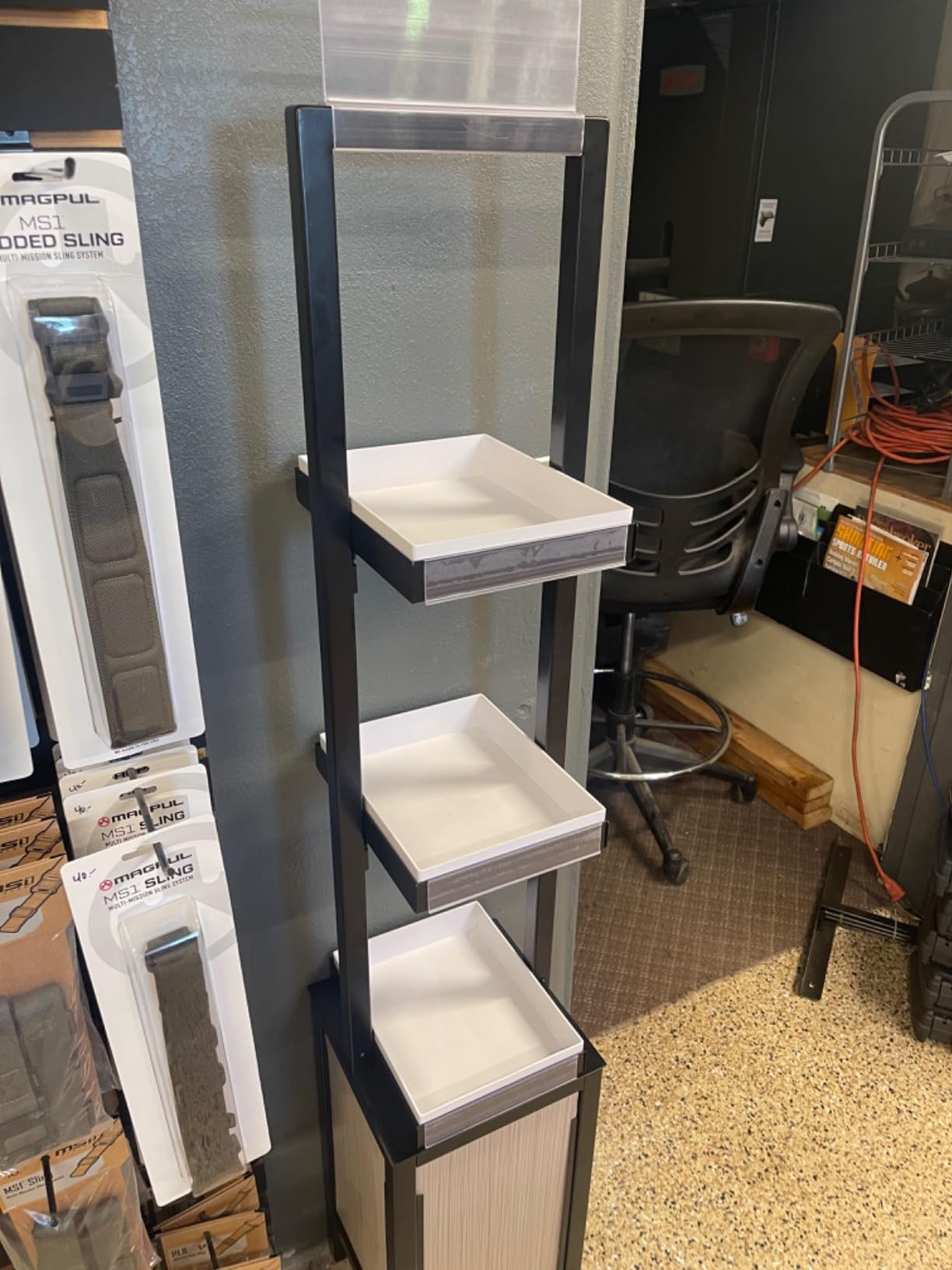 Azar Displays, 655000, Retail Display Tower with 3 Tiers, Tall Cosmetic Shelves, Beauty Display Stand for Salon Retail Products with Signage, No Tools Required, 5 Ft Height, Black Steel customer photo 1
