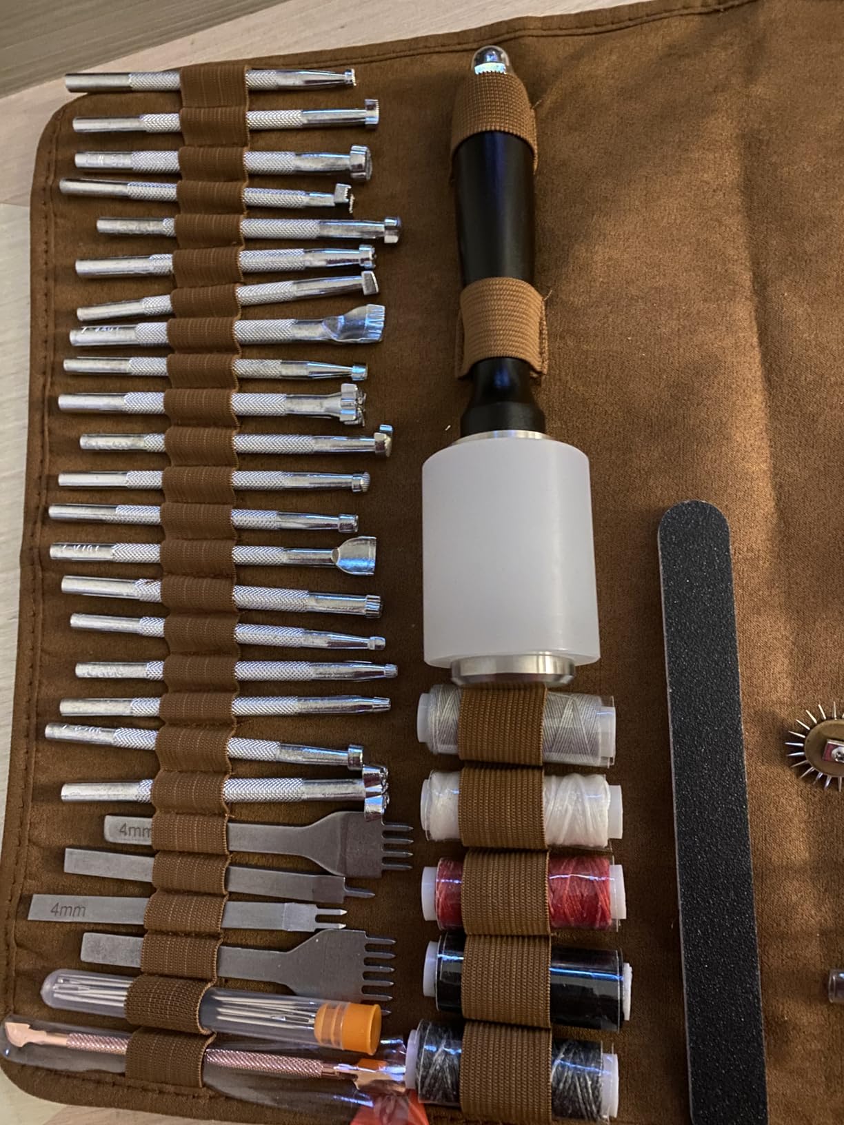 TLKKUE Leather Tooling Kit Leather Craft Tools Leatherworking Kit with Custom Handbag Cutting Mats Engraving Punching Sewing Stamping Sanding Tools for Handicraft Work Professional customer photo 2
