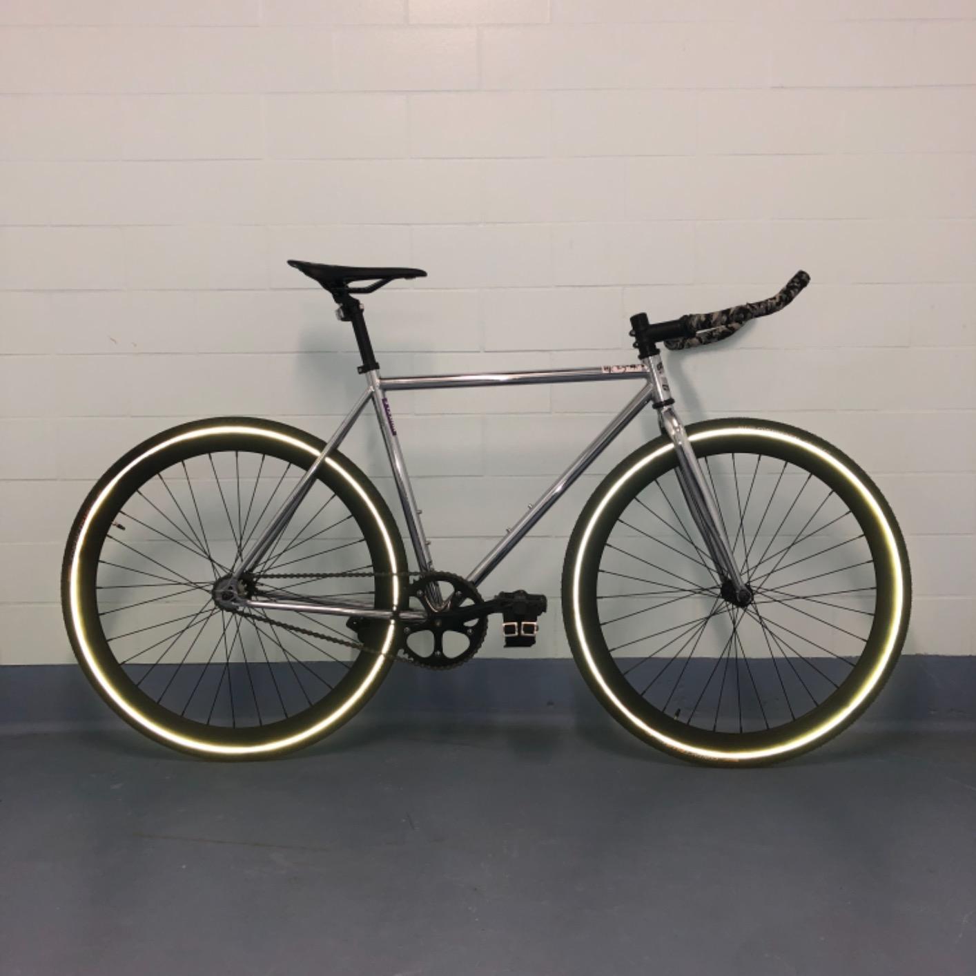 Golden Cycles Fixed Gear Single Speed Bike - Perfect Urban Commuter Bicycle with Front and Rear Brakes - Ideal for Teens and Adults customer photo 1