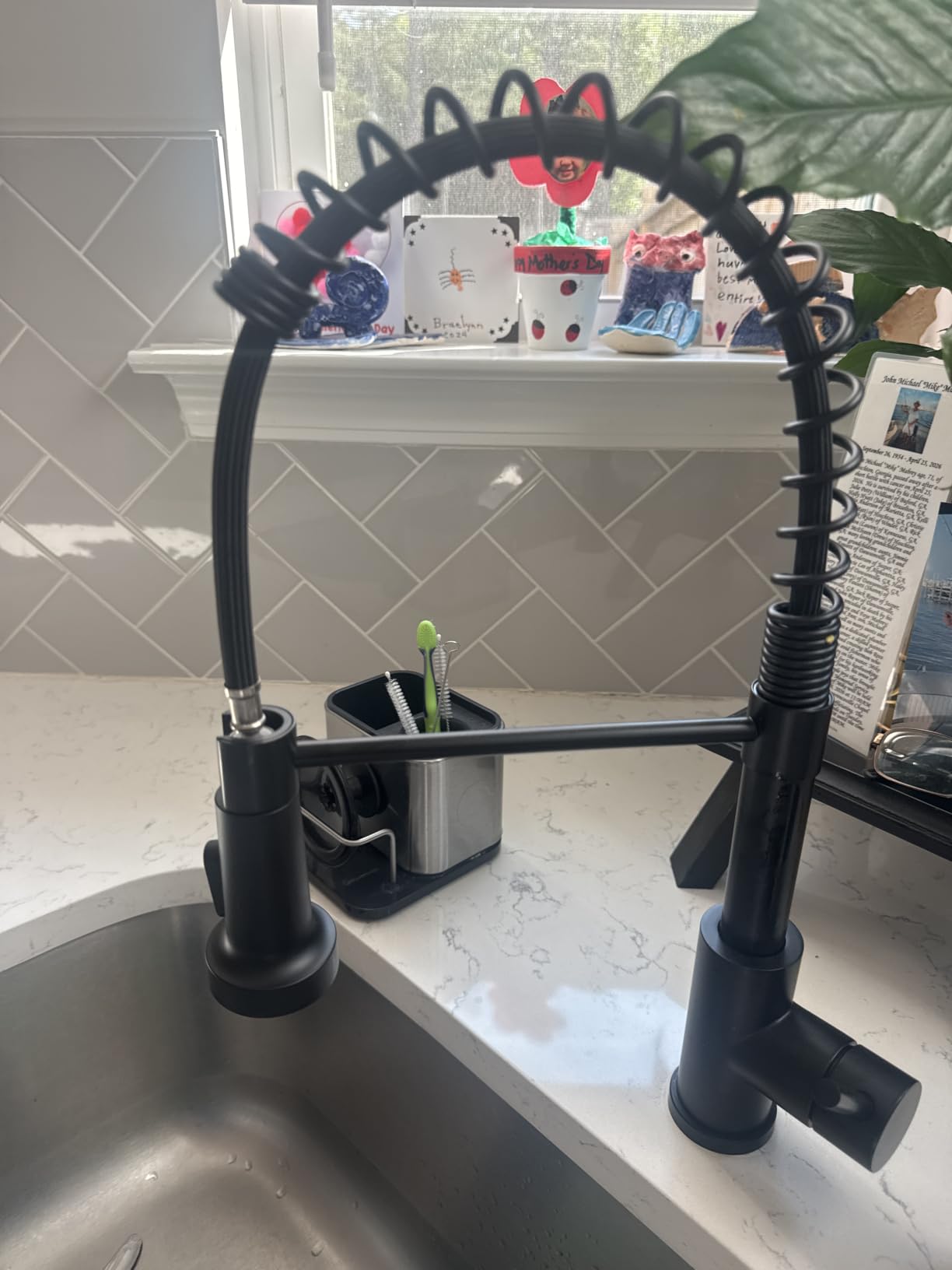 LUFEIDRA Touchless Kitchen Faucet with Pull Down Sprayer-Brushed Nickel Kitchen Faucet with Side Motion Sensor, Smart Hands-Free Spring Kitchen Sink Faucet for Modern Rv Outdoor Laundry Bar Sink customer photo 2