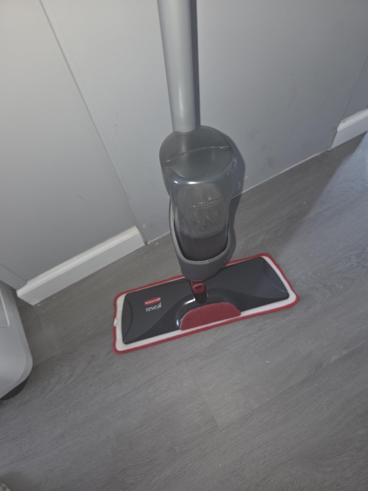 Rubbermaid Reveal Spray Mop Floor Cleaning Kit, 3 Reusable Microfiber Wet Pads, 1 Refillable Bottle, Cordless, Multi-Surface Mopping for All Home/Bathroom/Office Floors customer photo 1