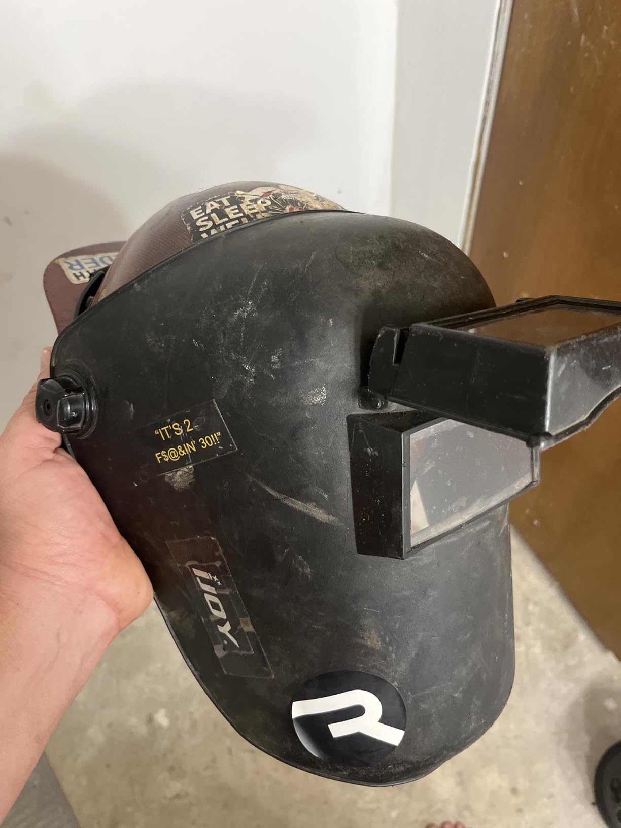 YESWELDER Sugar Scoop Pipeline Welding Hood - Flip Front Welding Helmet customer photo 2