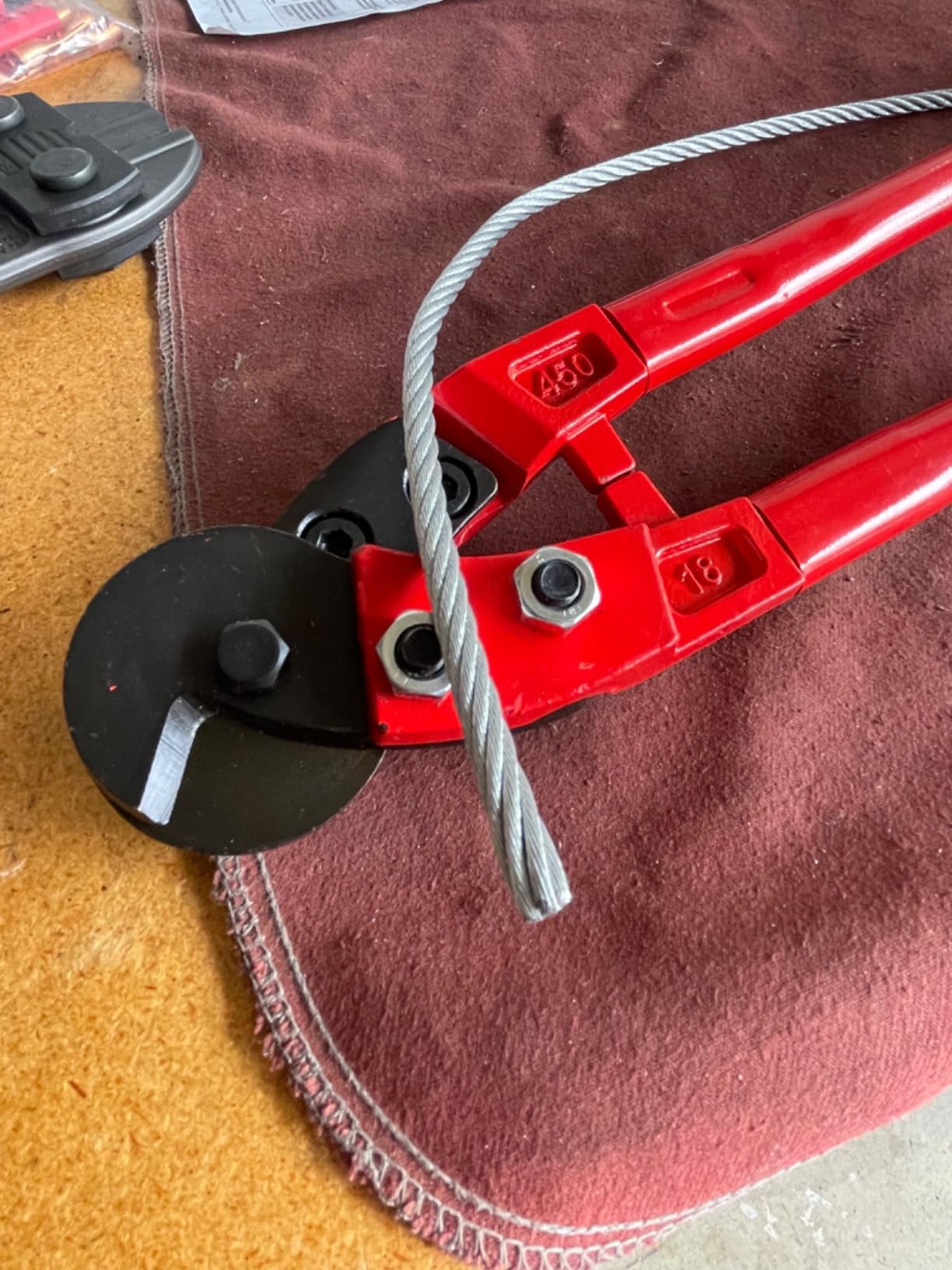 MAXPOWER Wire Cutters, 24-Inch Heavy Duty Wire Rope Cutter, Heavy Duty Strength Steel Cable Cutter for Hard Wire Ropes, Stainless Steel Wires customer photo 1