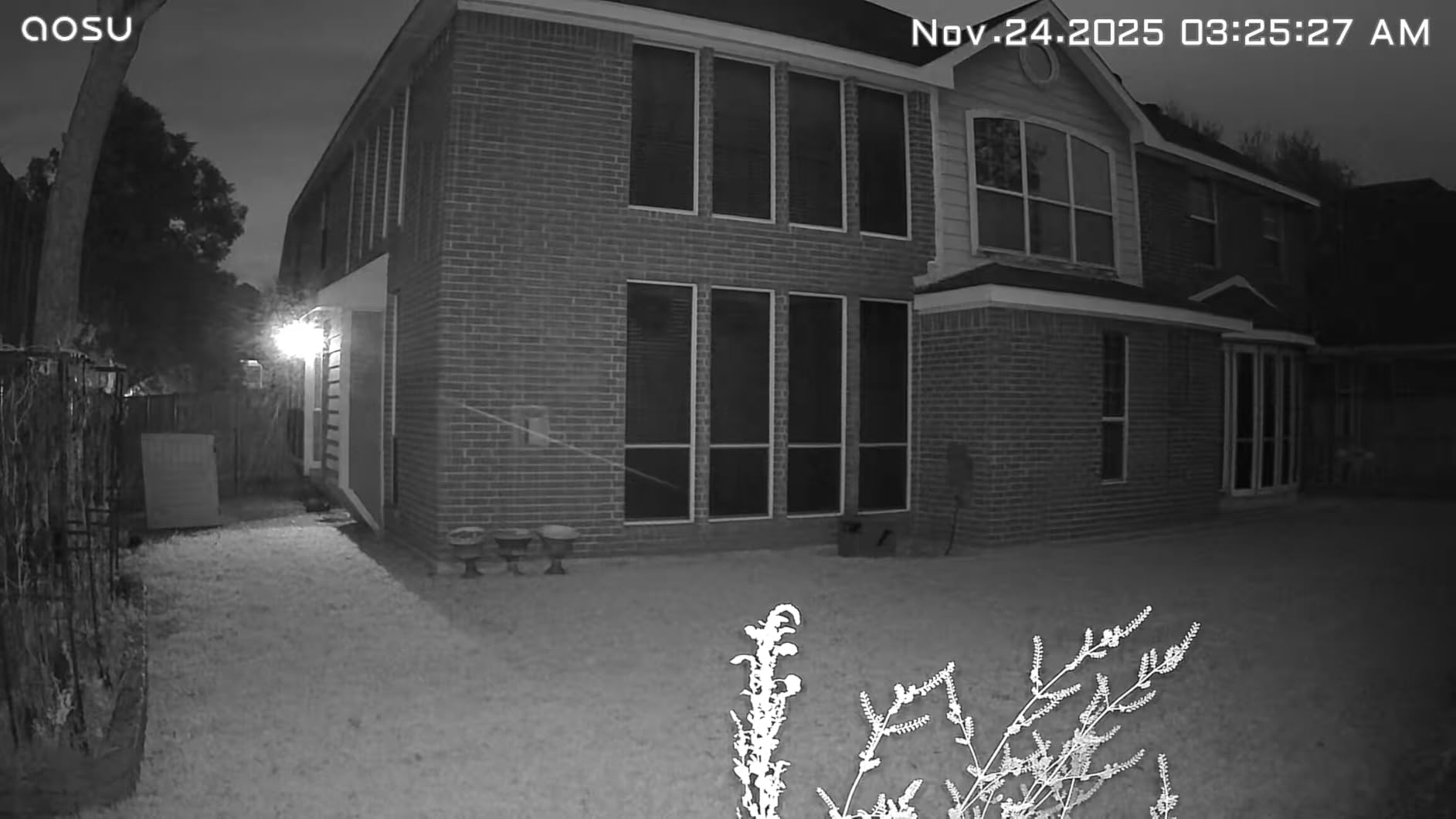 aosu D1 Classic 4-Cam Kit, Security Cameras Wireless Outdoor, Solar Powered | No Subscription Required, 32GB Build-in Storage, 360° Auto Tracking, Solar Powered, 3MP Color Night Vision, Easy Install customer photo 1