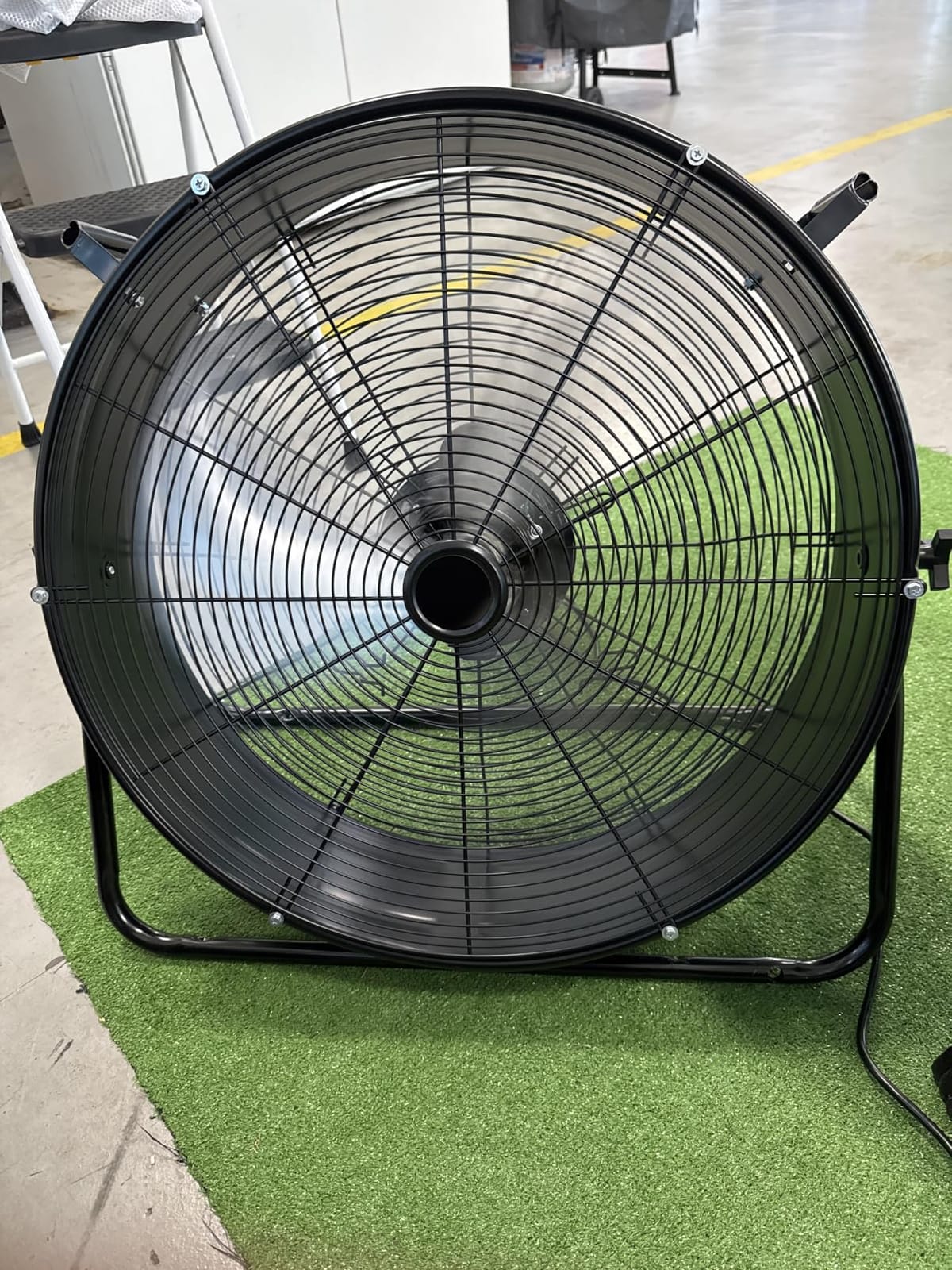 hykolity 24 inch Ultra Quiet Variable Speed High Velocity Drum Fan, 7800 CFM Industrial Heavy Duty Shop Fan with DC Motor for Workshops, Garage, Warehouse and Basement, UL Listed customer photo 2