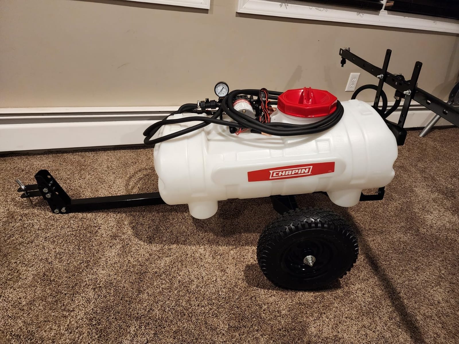 Chapin 97664 15-Gallon Tow-Behind 2.5GPM/12V EZ Mount Deluxe ATV/UTV Tank Sprayer with 2-Nozzle Spray Boom customer photo 1