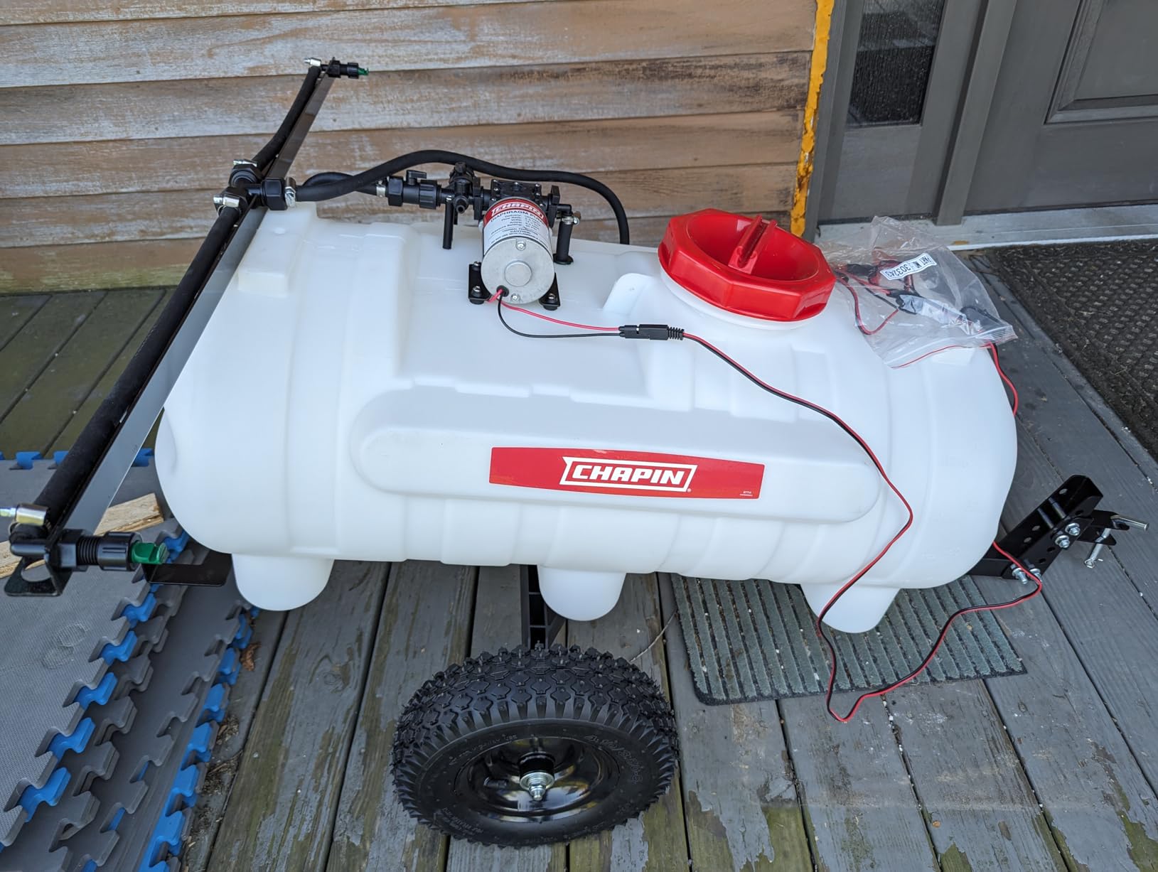 Chapin 97664 15-Gallon Tow-Behind 2.5GPM/12V EZ Mount Deluxe ATV/UTV Tank Sprayer with 2-Nozzle Spray Boom customer photo 2