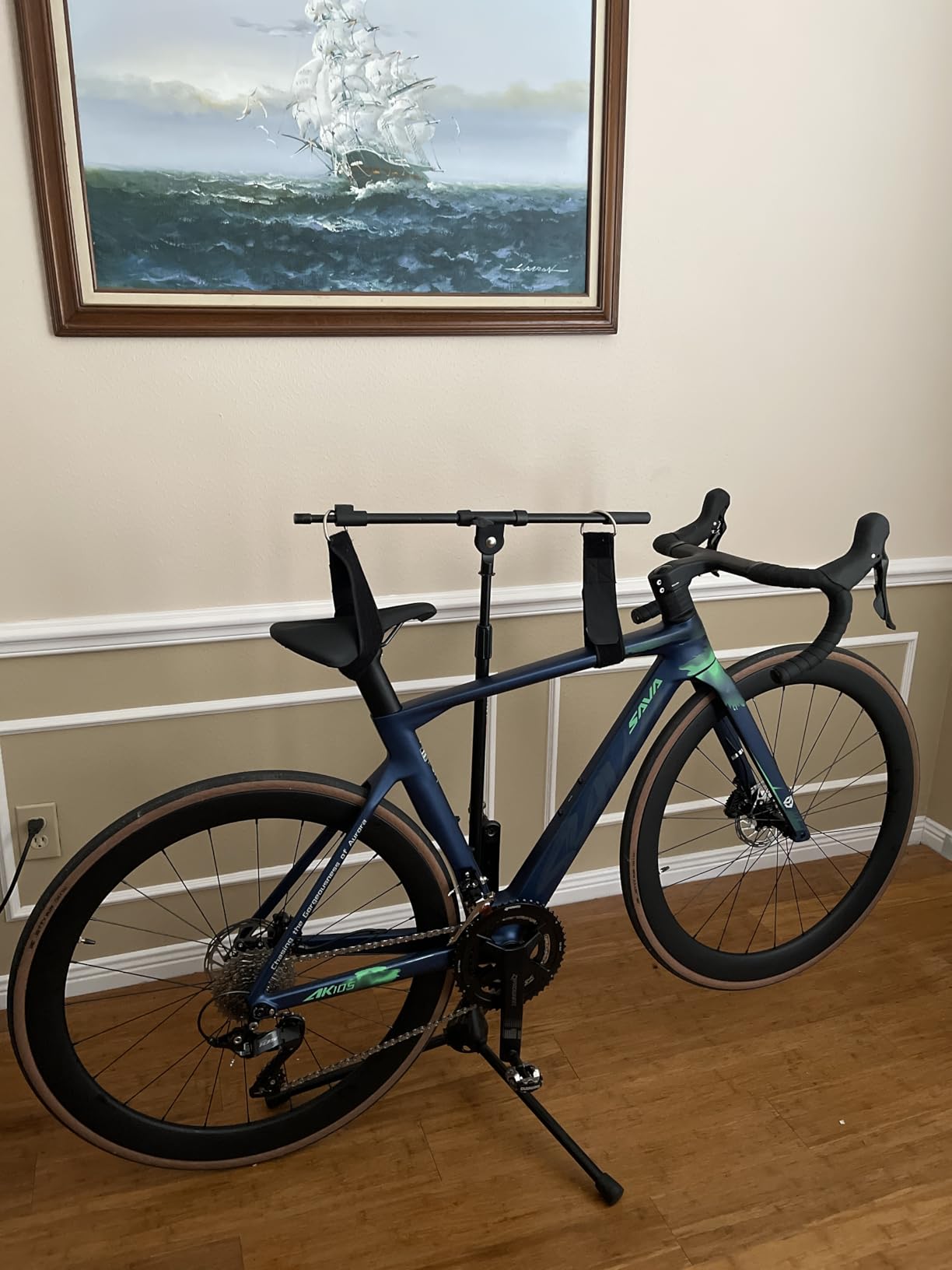 SAVADECK Carbon Fiber Road Bike, Hydraulic Oil Disc Bike with Carbon Fiber Frame and Wheelset, Lightweight Full Carbon Racing Bicycle with Shimano R7120 24S Shift Set for Adults customer photo 1