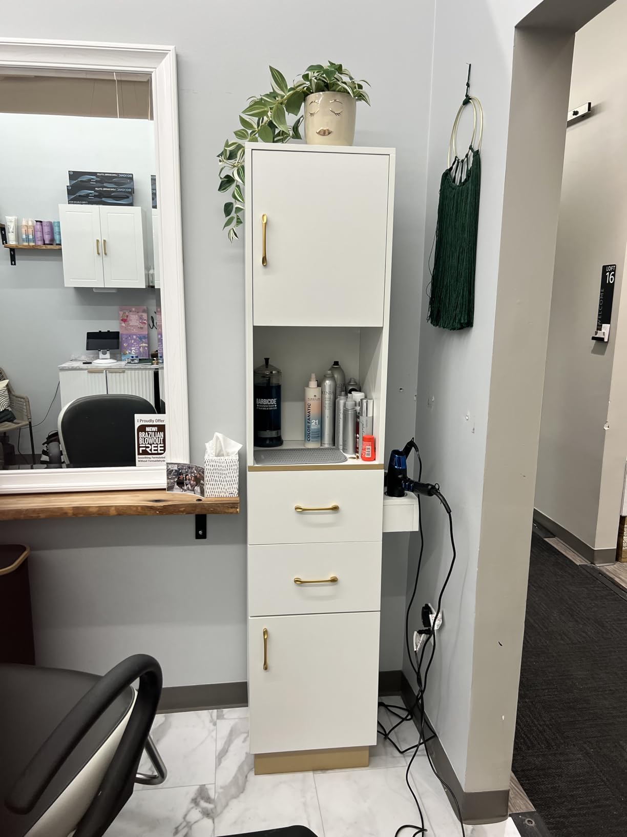 OmySalon Salon Stations for Hair Stylist, Barber Station Hair Salon Station, Beauty Salon Spa Equipment with 2 Drawers, 2 Storage Cabinet, 6 Hair Dryer Holders for Hair Styling, Black Gold customer photo 2