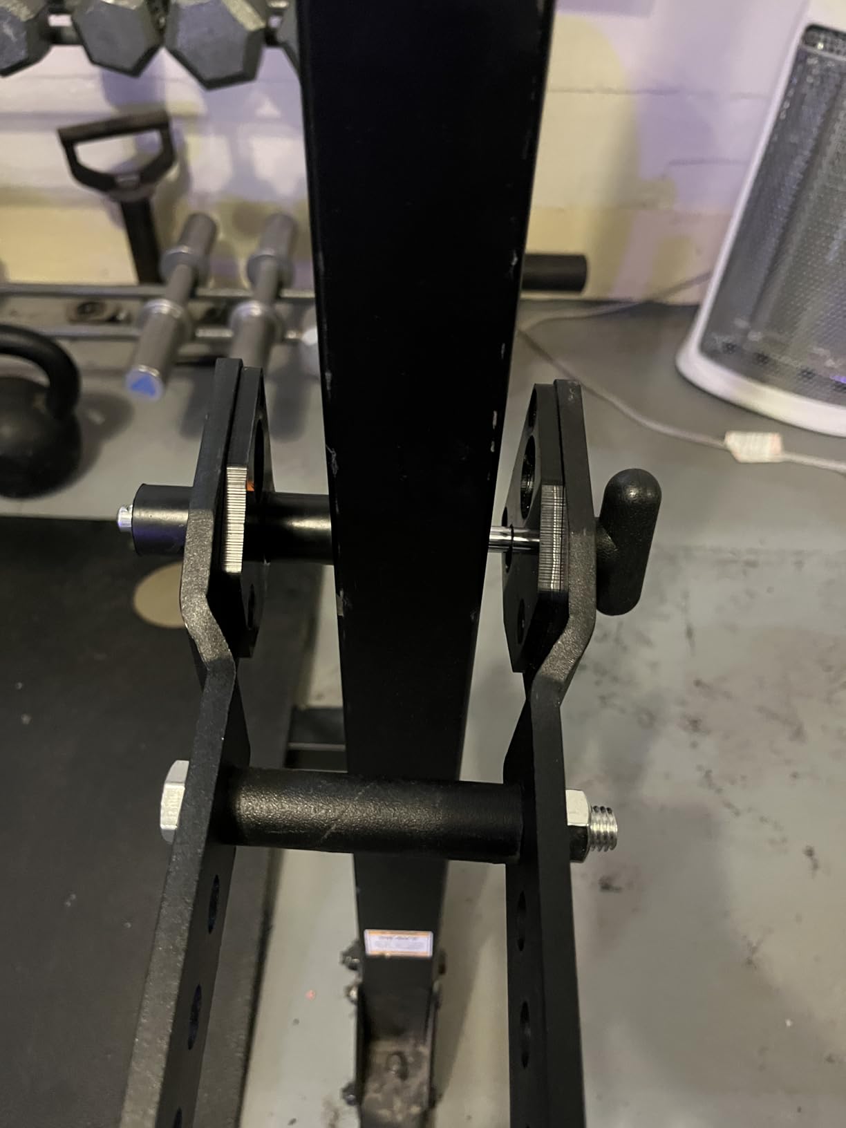 Belt Squat Attachment, 1100 lbs Weight Capacity, Fit All Racks-Universal Belt Squat System, Adjustable Length, No Assembly Required - Best Choice for Squat, Belt Included customer photo 1