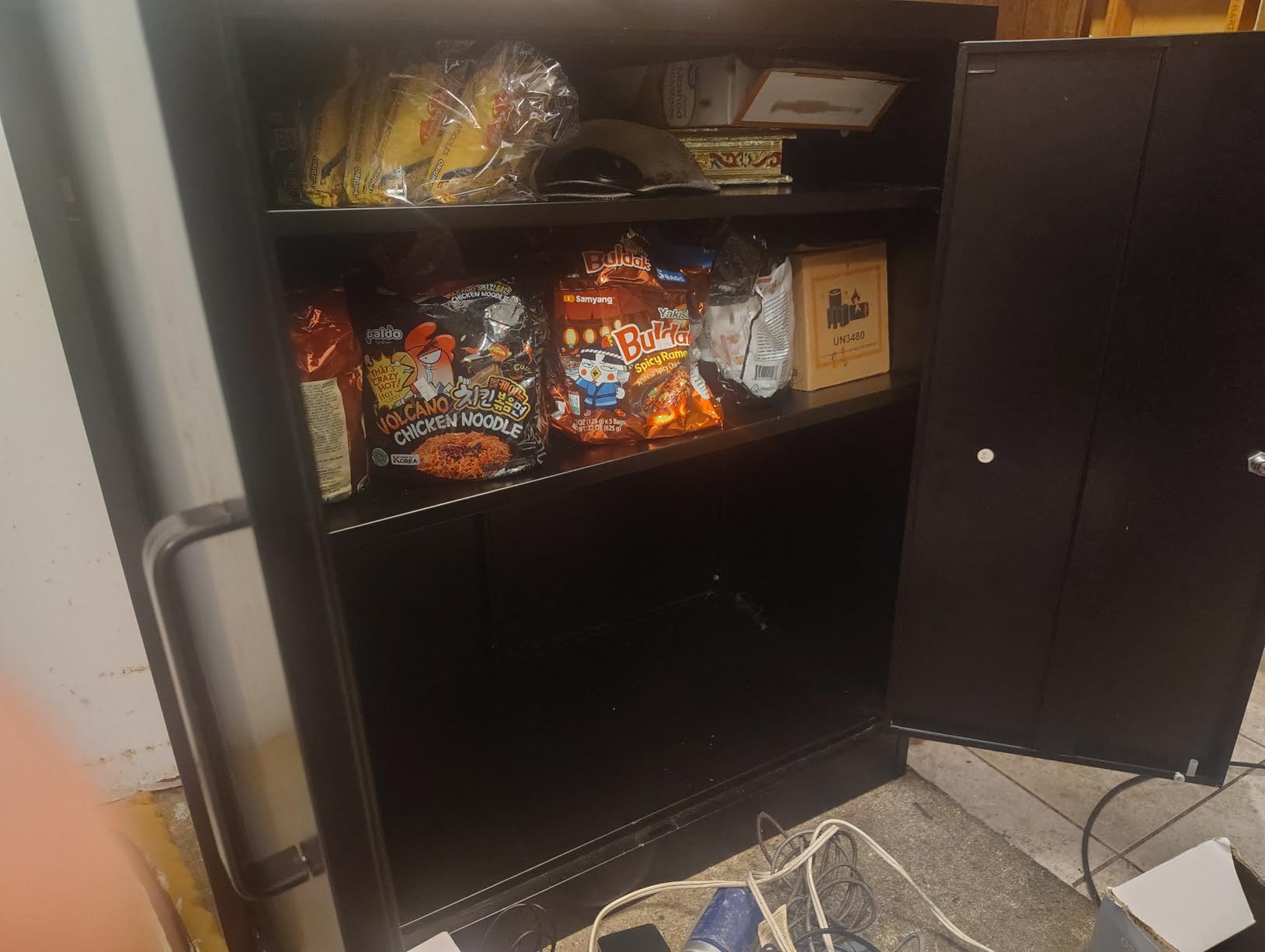 Fesbos Metal Storage Cabinet - 36