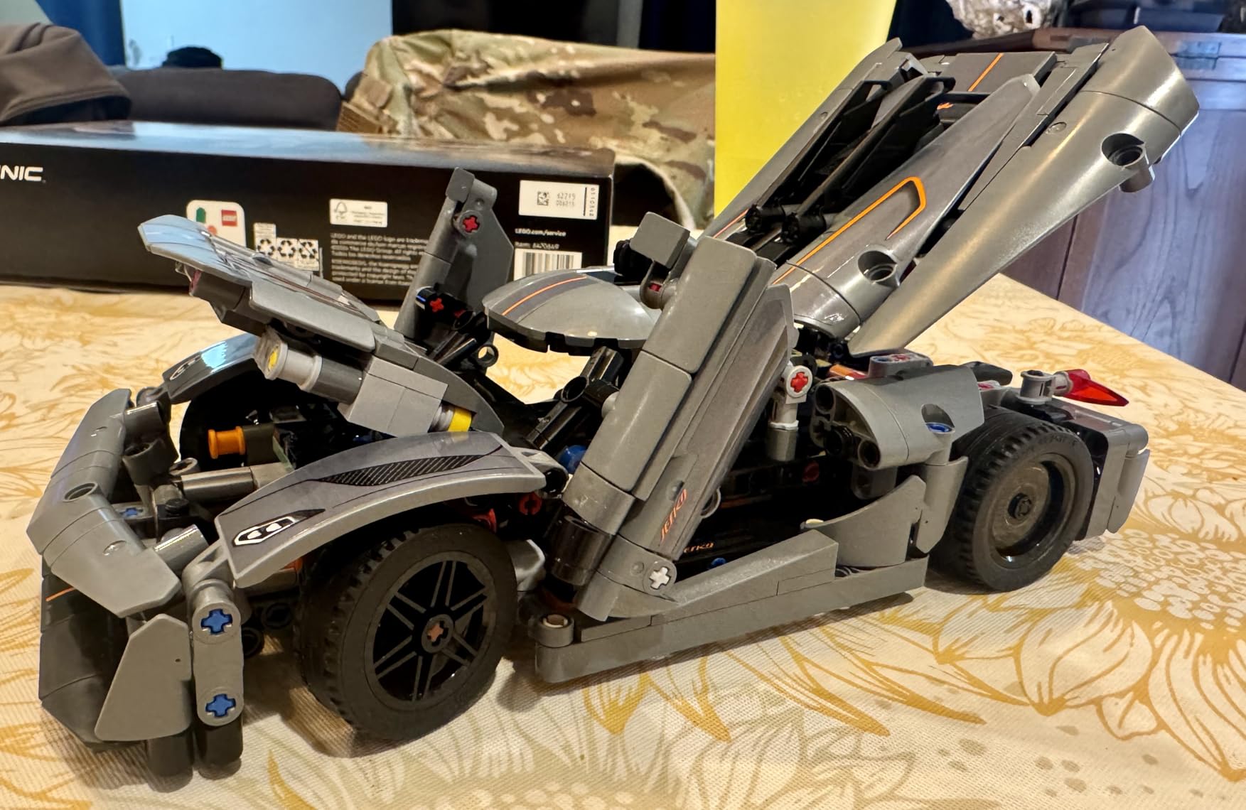 LEGO Technic Koenigsegg Jesko Absolut Grey Hypercar, Sports Car Building Set for Boys and Girls, Vehicle Racing for Kids, Buildable Model Kit, Sport Car Toy, Motor Enthusiasts' Gift, 42173 customer photo 2