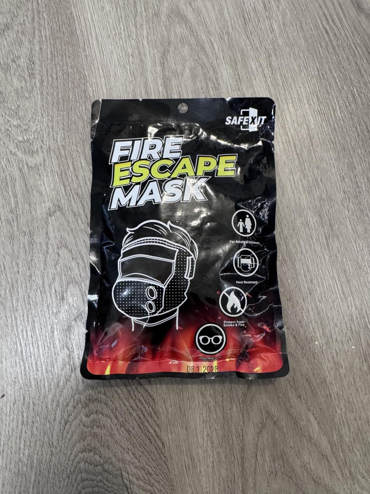 Emergency Fire Escape Smoke Face Cover Mask - Home Essentials For Survival Rescue Device Protection with Moisture Barrier, Heat-Resistant Goggles, & Calming Extracts customer photo 2