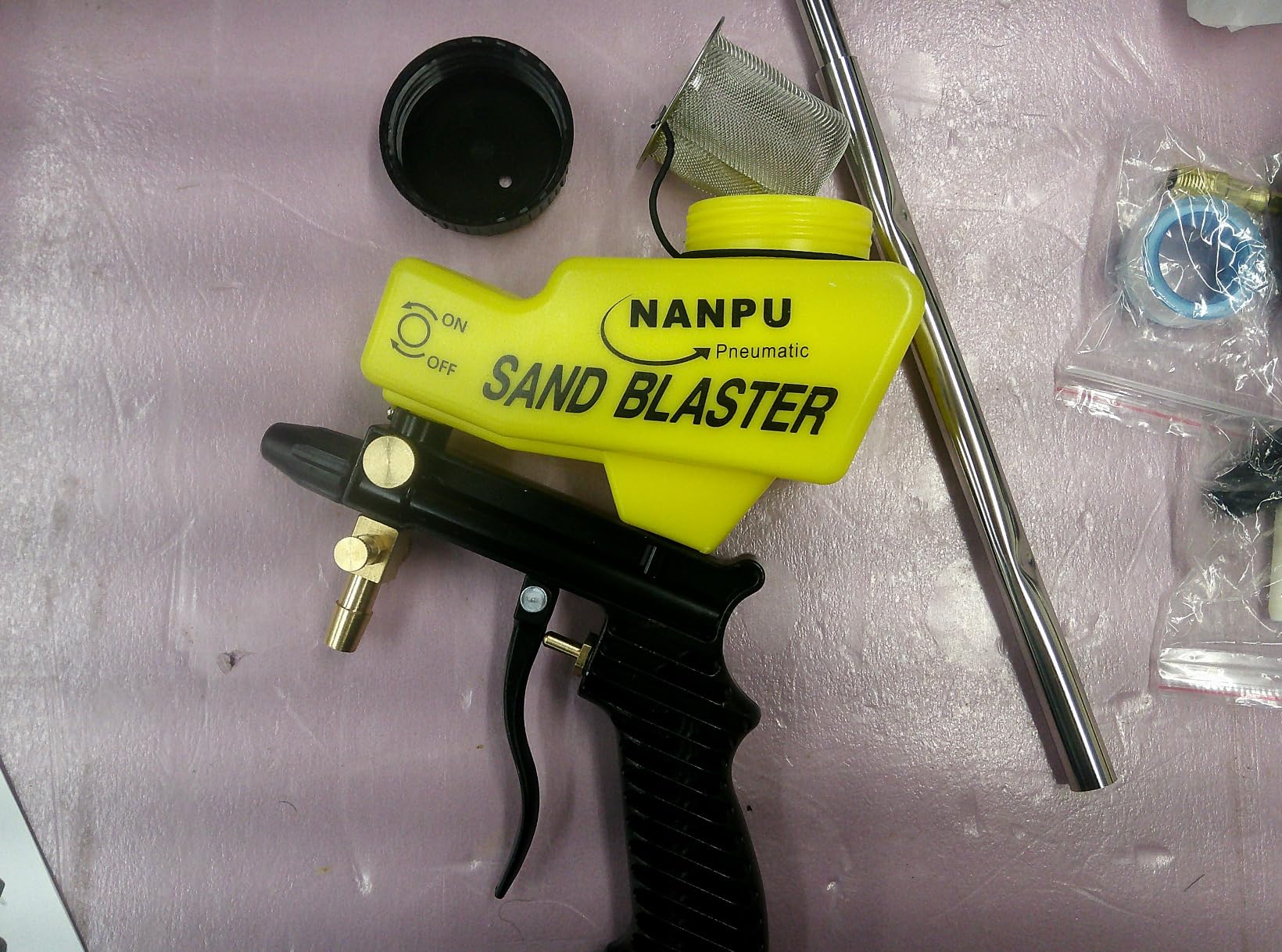 NANPU Light-Duty Air Sandblaster Gun Kit with Siphon & Gravity Feed, Ceramic Nozzle | Metal Body, for Small Project Surface Prep, Paint & Rust Removal, Metal/Wood/Glass Etching, Requires Air Compressor customer photo 1