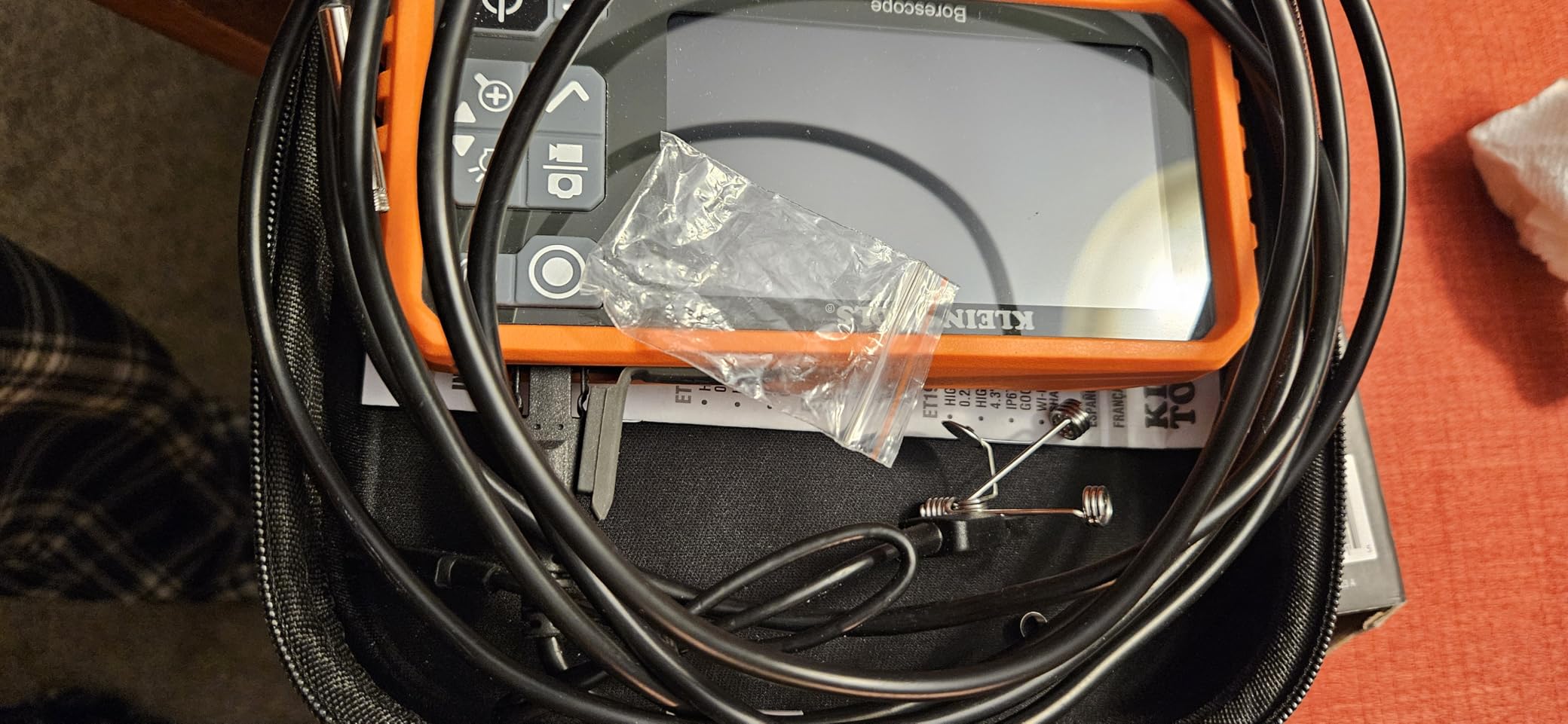 Klein Tools ET17 Utility Borescope with 5.5 mm 9.8-Foot Waterproof Gooseneck Snake, LEDs, 4.3-Inch LCD, Attachments, Endoscope Inspection Camera customer photo 1