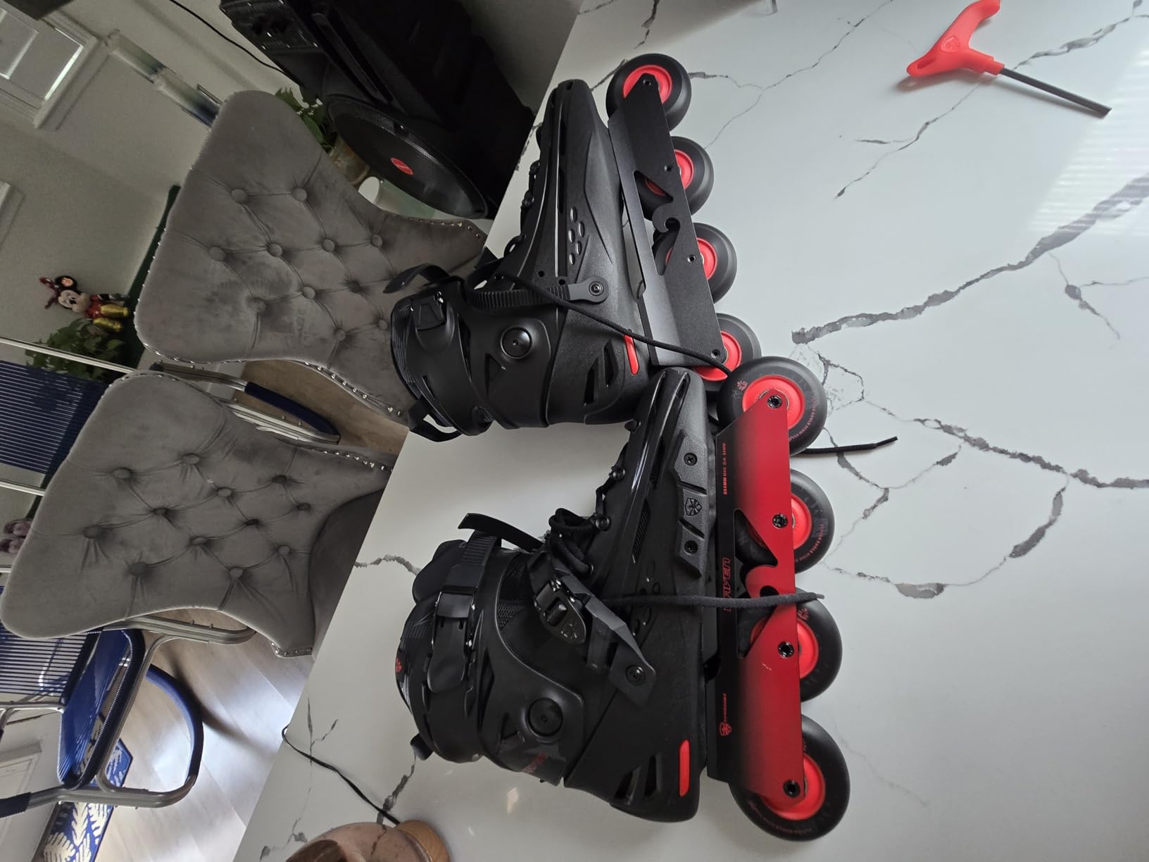 FlyingEagle F4 Raven Inline Skates, Urban Rollerskates for Men and Women - CNC Aluminium Frame, 85A Wheels, ABEC-7 Bearings, Vented Hard Shell, Removable Liner customer photo 2