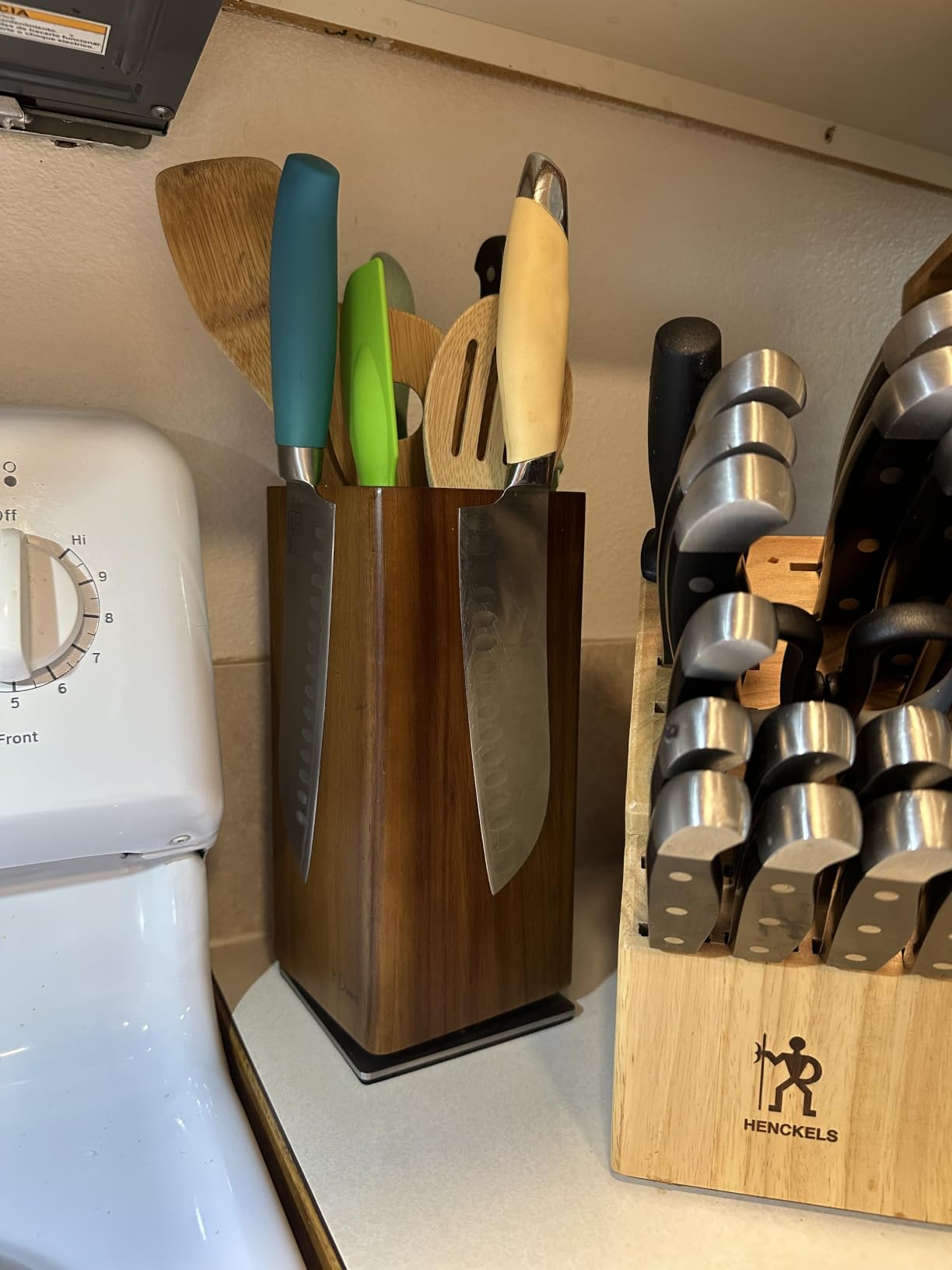 Dmore magnetic knife block without knives, 360° rotatable magnet knife holder stand made of fine acacia wood, Extra Large capacity knife storage for knives and utensils for kitchen counter top customer photo 1