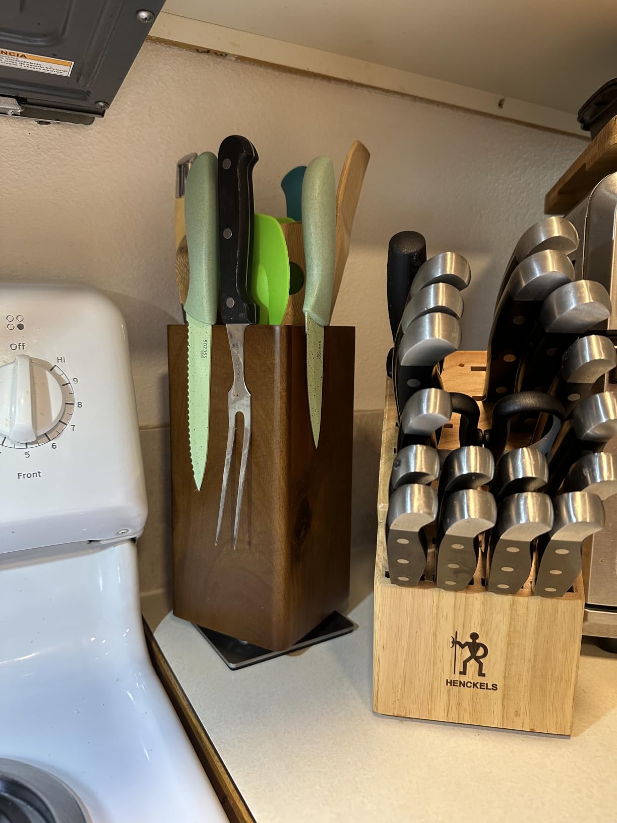 Dmore magnetic knife block without knives, 360° rotatable magnet knife holder stand made of fine acacia wood, Extra Large capacity knife storage for knives and utensils for kitchen counter top customer photo 2
