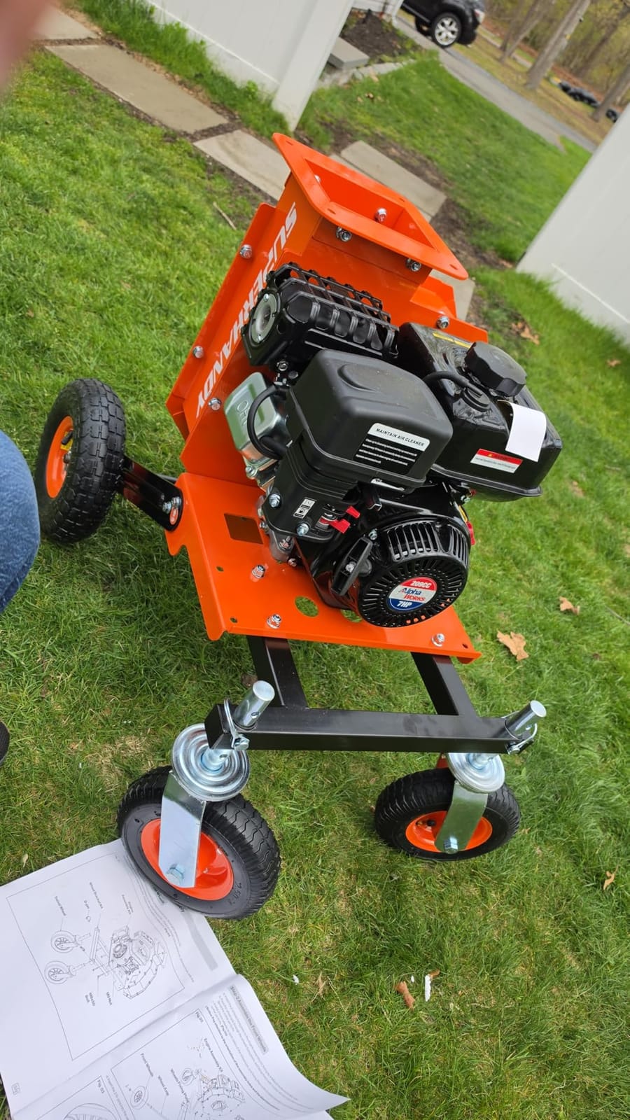 SuperHandy Leaf Vacuum & Wood Chipper - 7 HP 209CC Gas Engine, 10:1 Mulch Ratio, 6 Bushel Bag Capacity, Castor Wheels customer photo 1