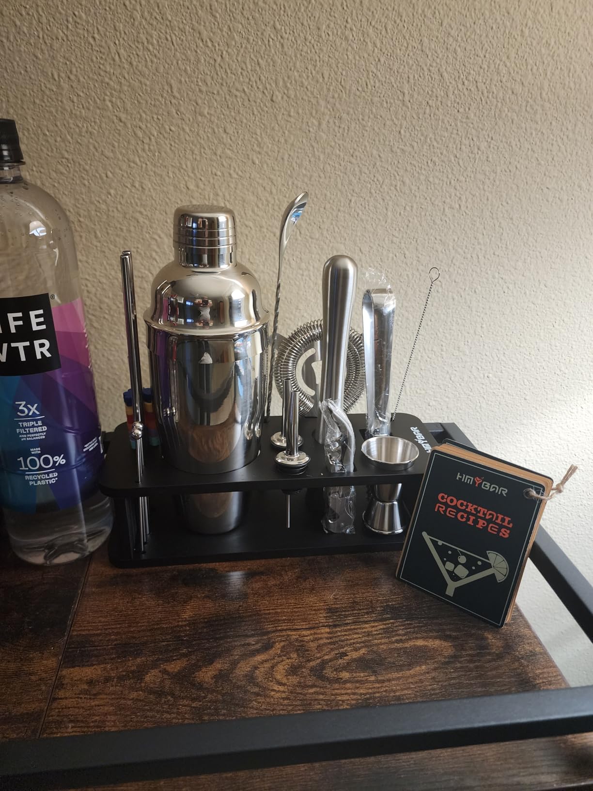 HMYBAR 22-Piece Cocktail Shaker Set, Mixology Bartender Kit with 24oz Cobbler Shaker, Home Bar Tool Set with Black Bamboo Stand, 39 Recipe Cards, Glass Markers, Gift for Men & Dad customer photo 2