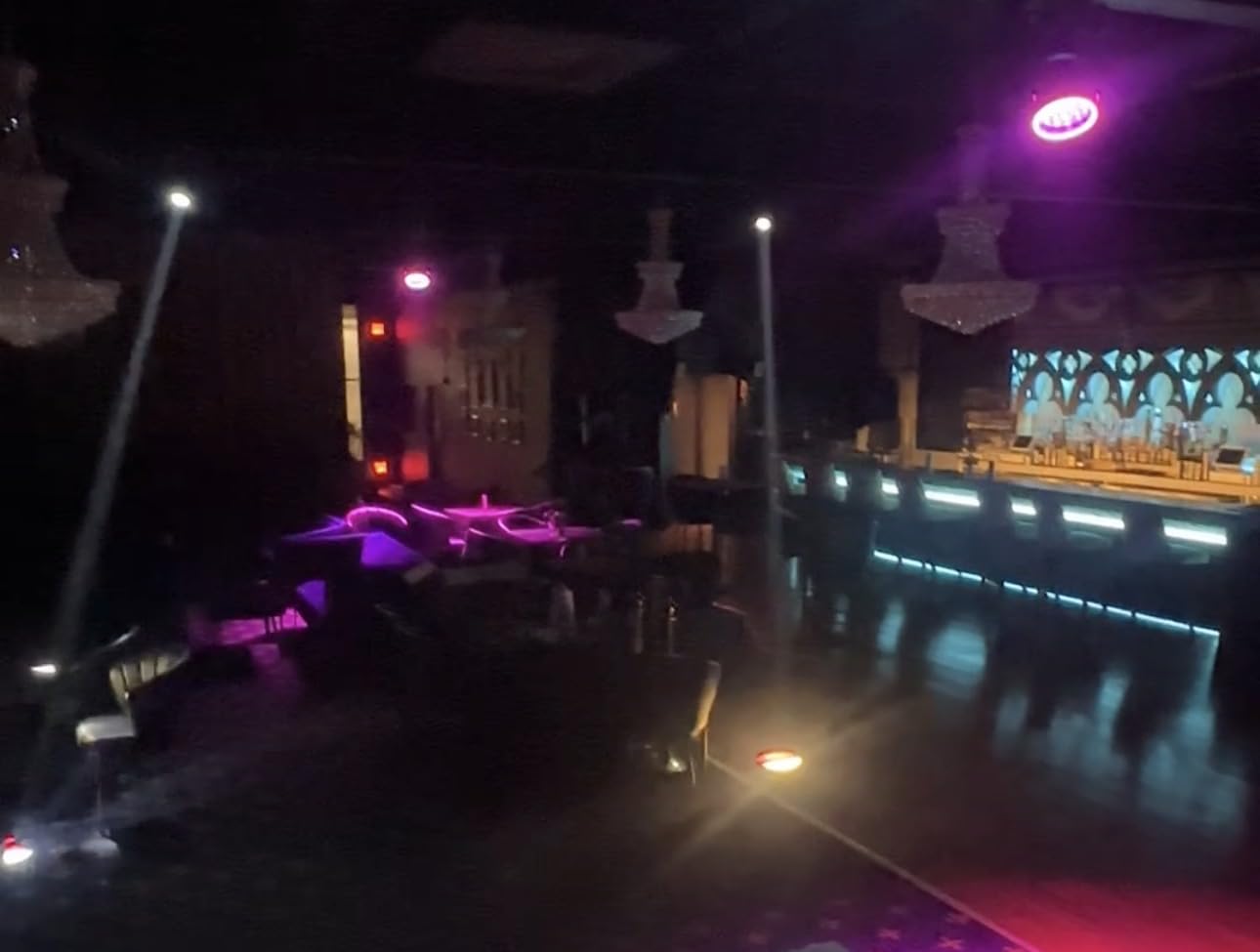 BETOPPER 150W Moving Head DJ Lights with Beam 12 GOBO 12 Colors 1 Prism Plate DMX Sound Activated Stage Light for DJ Party Bar Wedding Stage Lighting (2) customer photo 2
