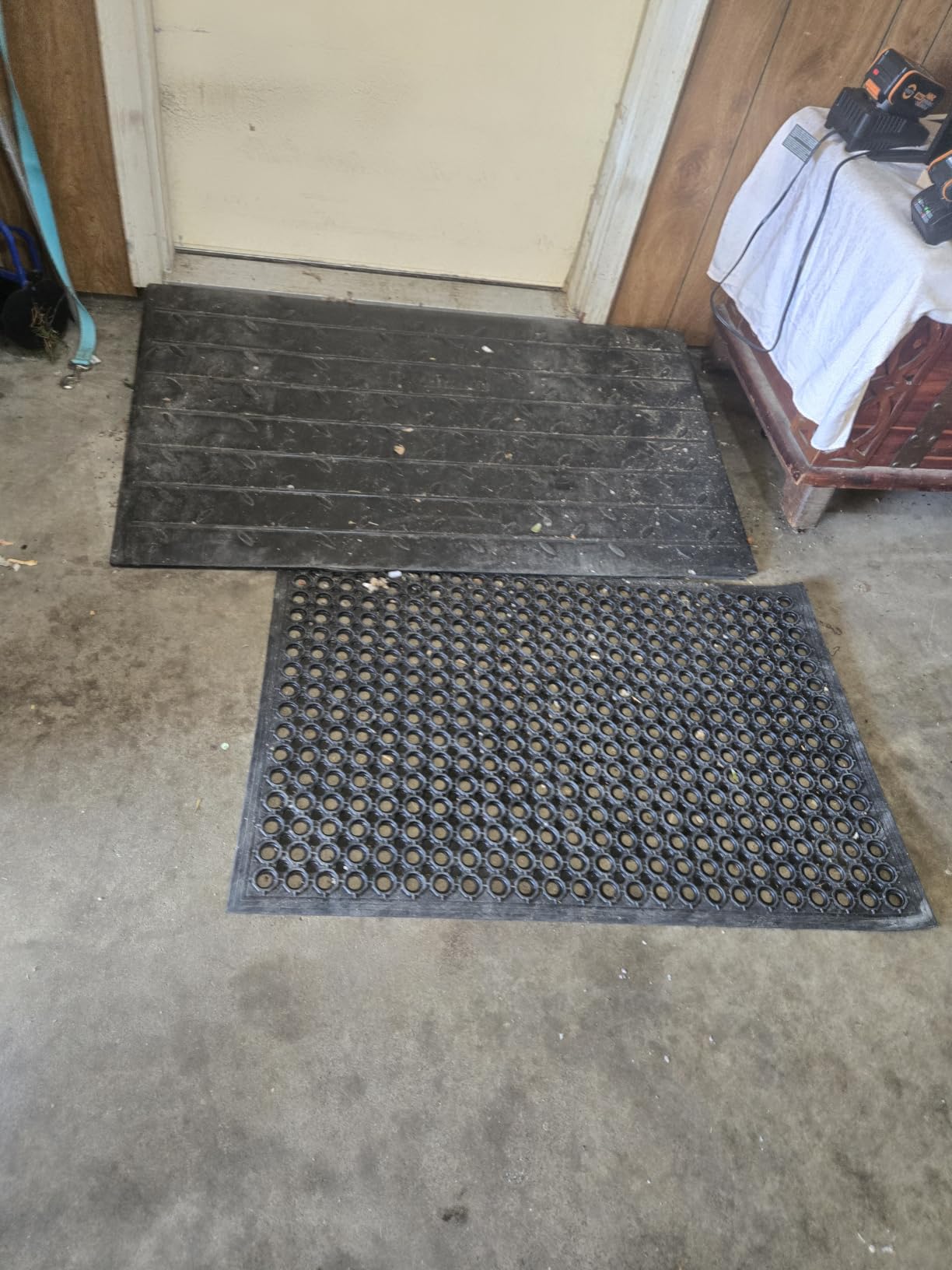 Ottomanson Heavy Duty Rubber Floor Mat - Non-Slip, Waterproof, Anti-Fatigue Mat for Commercial Kitchens, Restaurants, Workshops - Oil Resistant, Hose Washable - 36