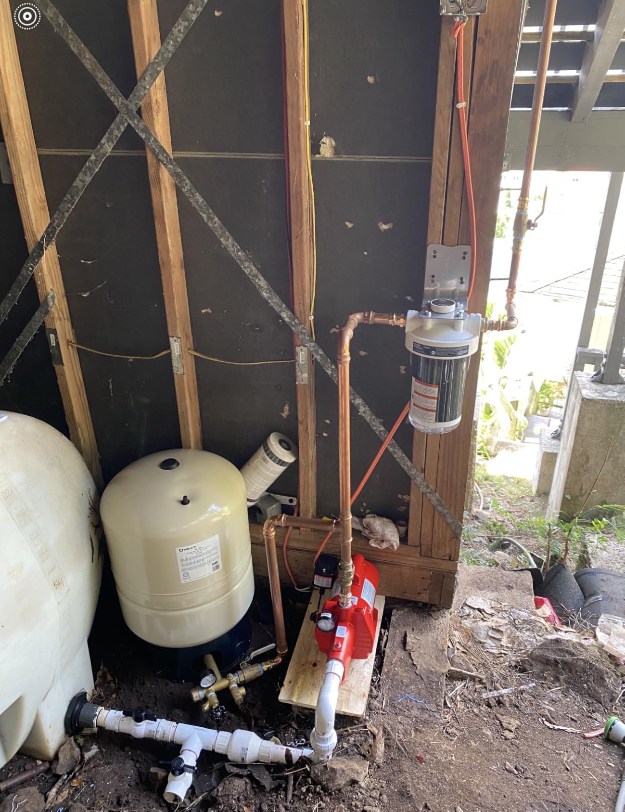 Red Lion RL20A Vertical Pre-Charged Well Pressure Tank, 20 Gallon customer photo 1