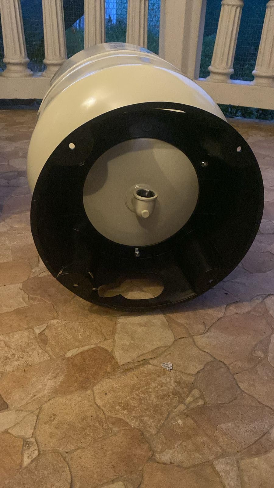 Red Lion RL20A Vertical Pre-Charged Well Pressure Tank, 20 Gallon customer photo 2