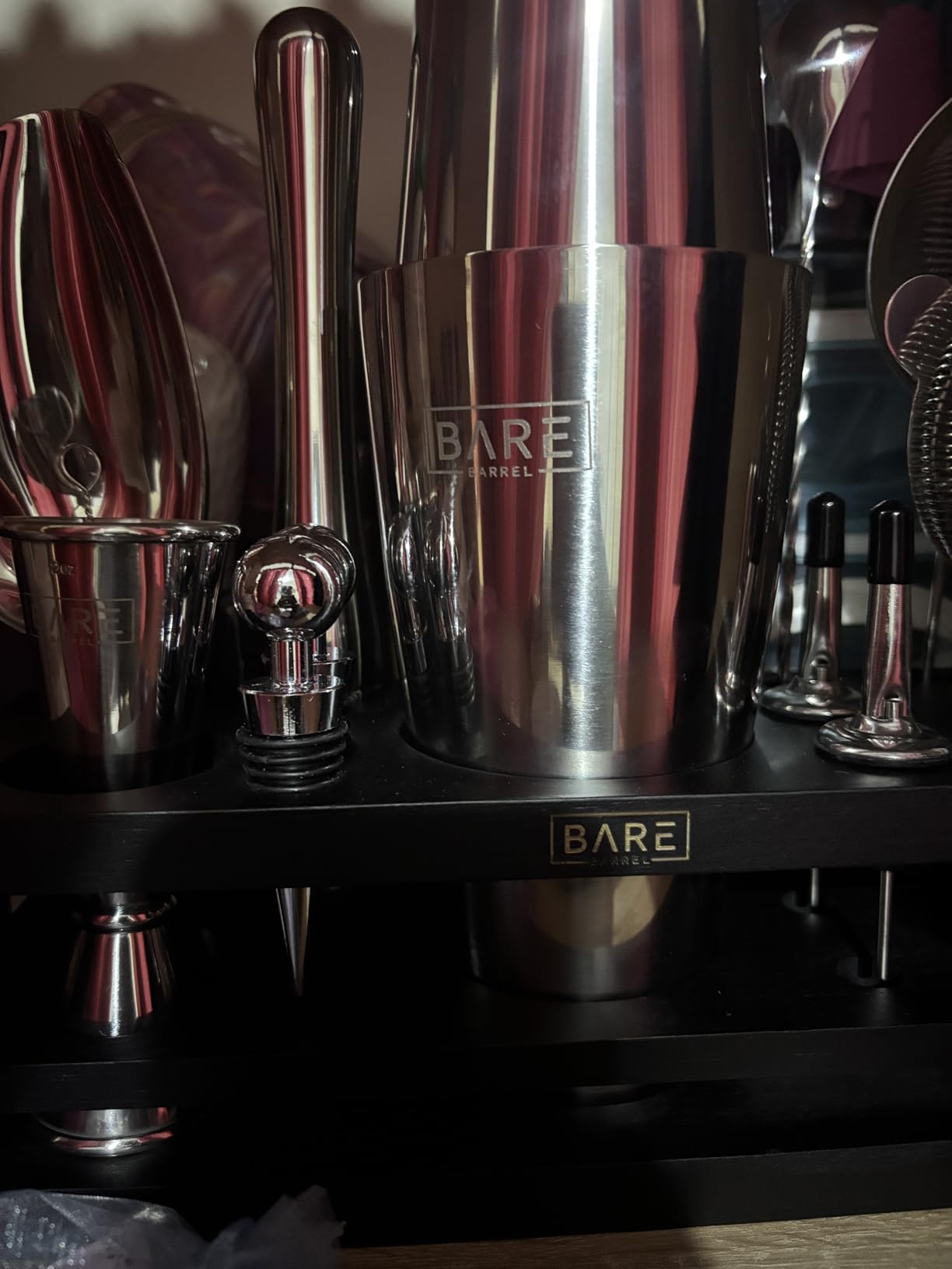 BARE BARREL Mixology Bartender Kit Bar Set | 16-Piece Cocktail Shaker Set | Martini Barware Mixing Tools for Home Bartending | Incl. 35 Recipe Cards | Gift Set (28oz Boston Shaker, Jet Black/Black) customer photo 1