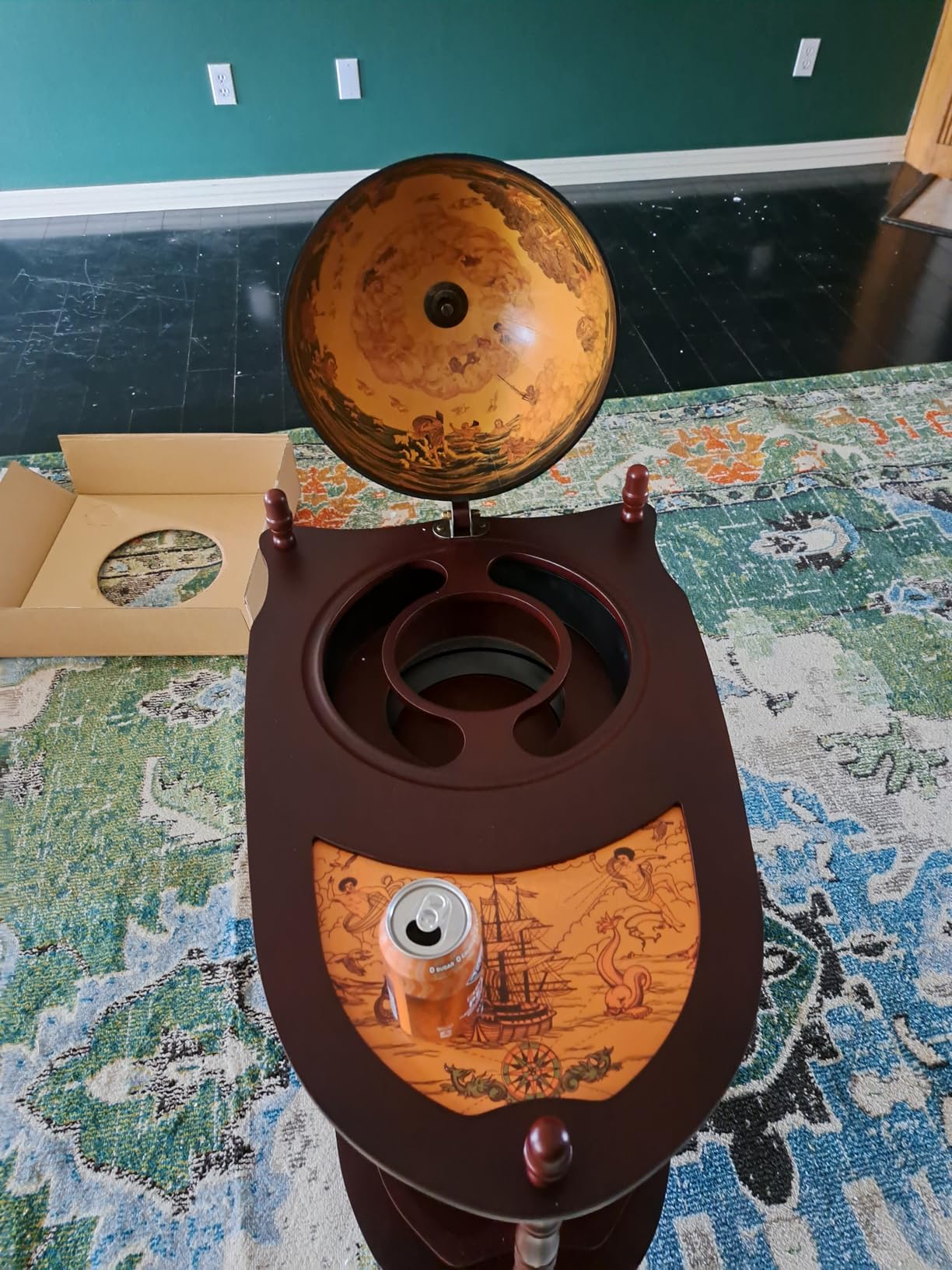 Globe Bar, 34.5