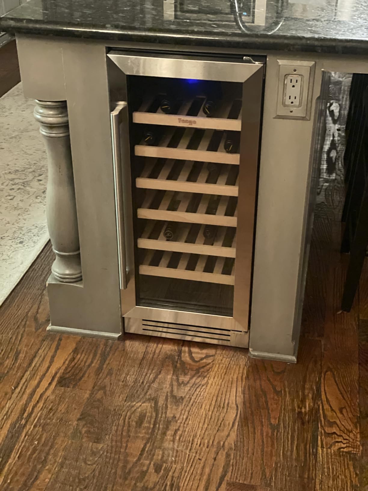 Yeego Wine Fridge Cooler - 15 Inch Wine Fridge Hold 33 Bottles, 40-65°F Wine Refrigerator Glass Door, Built in, Freestanding Under Counter Fridge for Beer Soda Drink Home Bar Office customer photo 1
