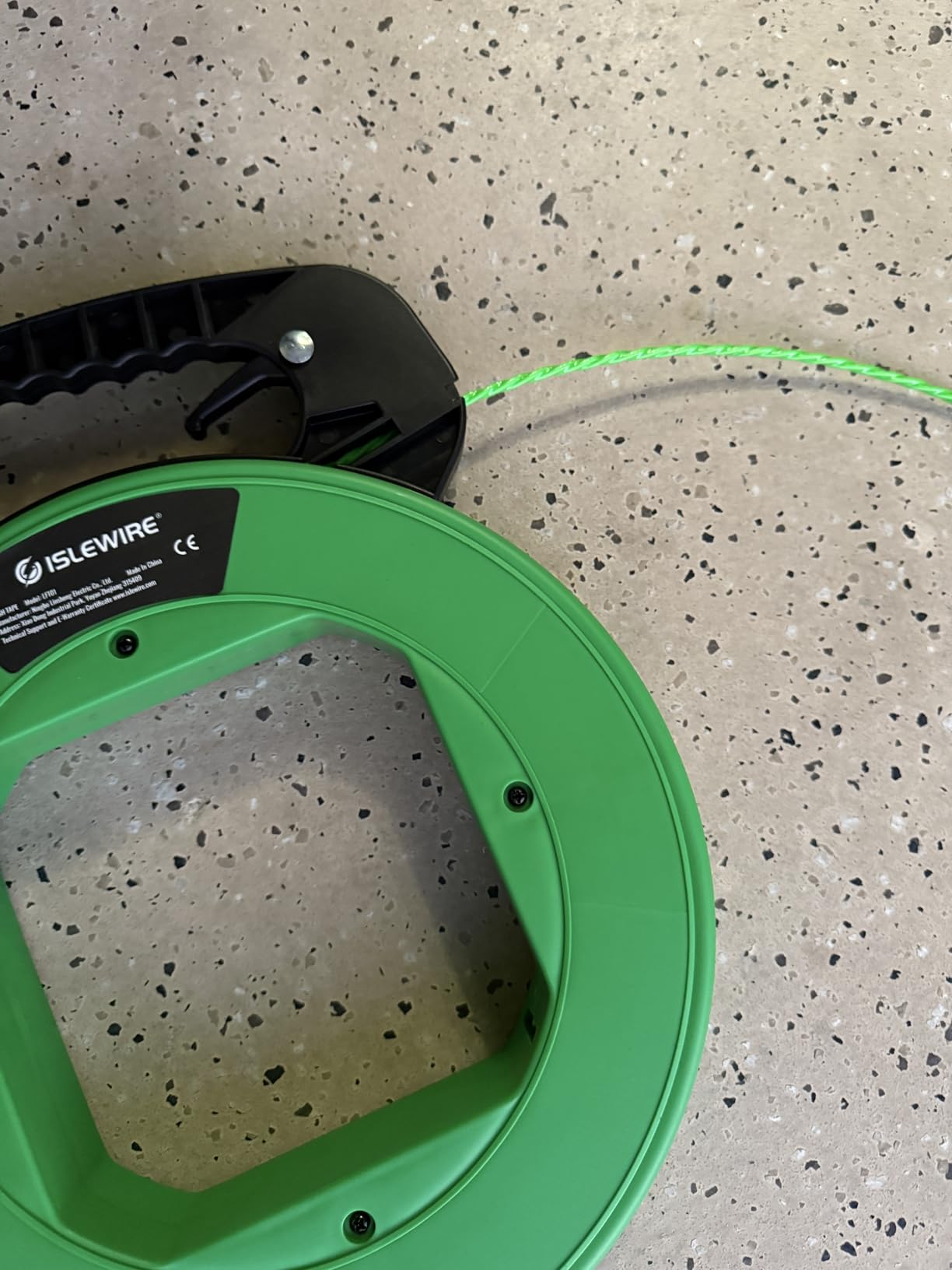 125 ft Electrical Fish Tape, 3/16-inch PET Wire Puller with Optimized Housing and Ergonomic Handle, Flexible Non-Conductive Cable Puller Tool with Steel Leader for Walls and Conduit customer photo 1