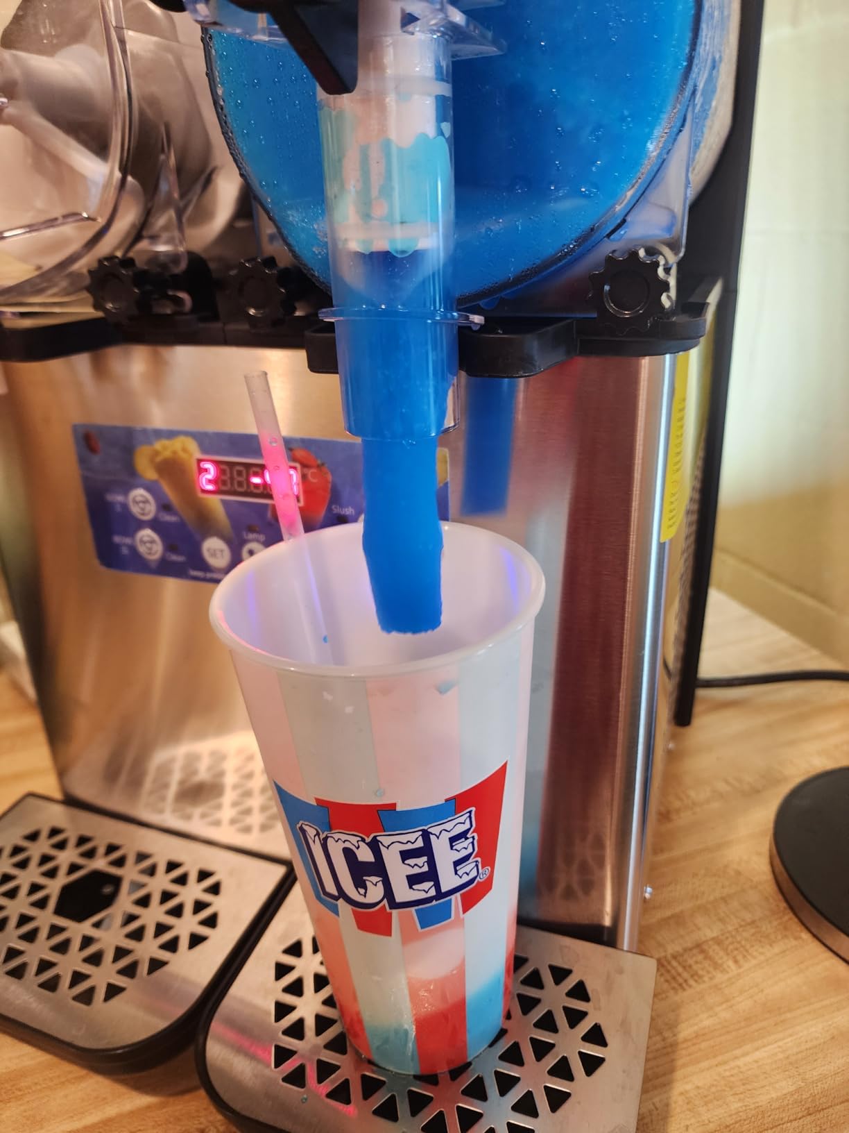 Mojgar Commercial Slushie Machine, 30L 8 Gal Tank Frozen Drink Machine | 30L Capacity, Fast Cooling, 3 Drink Modes, Self-Cleaning, Leak-Resistant Design, Stainless Steel customer photo 2