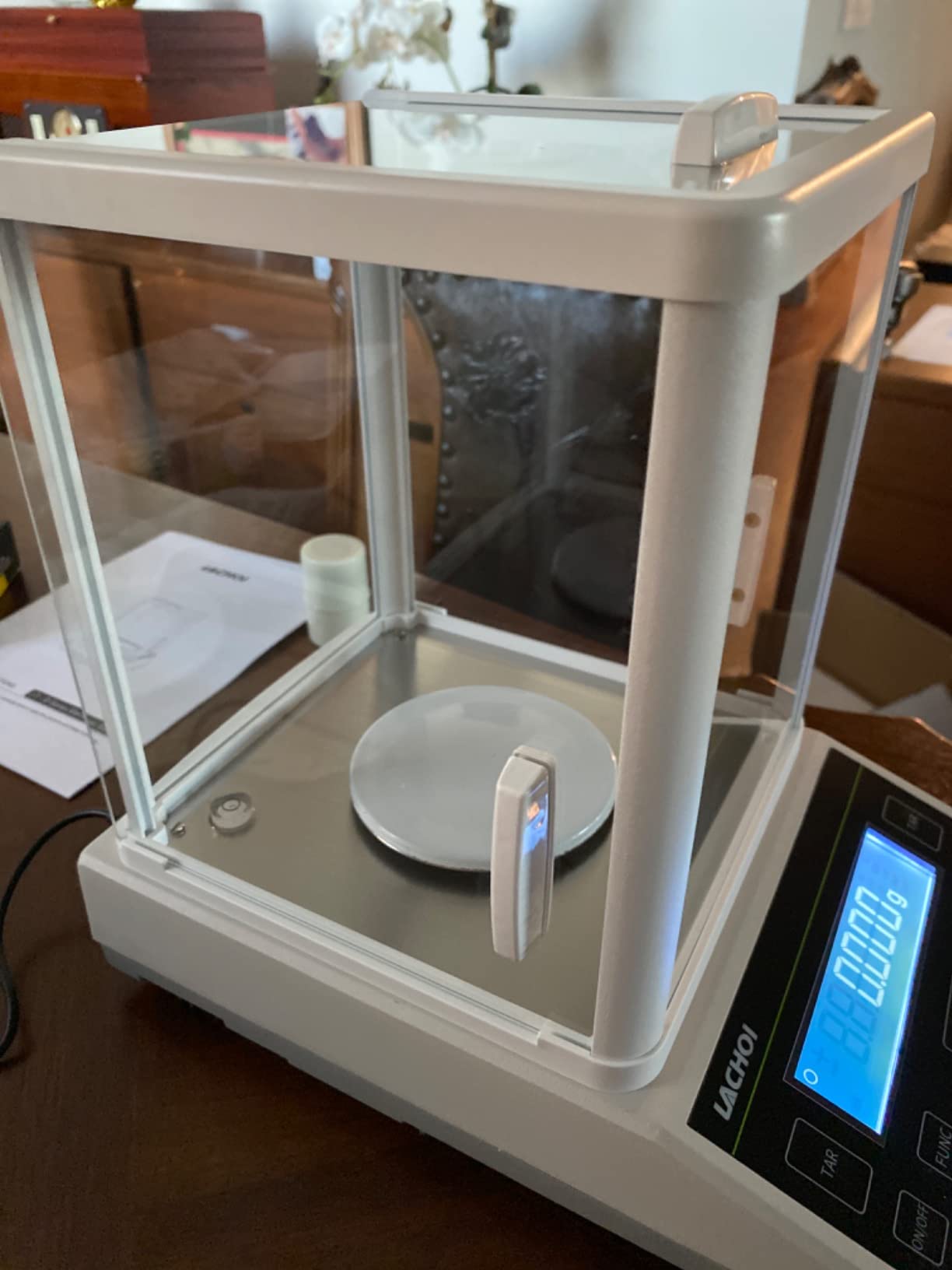 Analytical Balance 0.0001g 120g Precision Lab Scale 0.1mg Accuracy | 0.1mg*120g with Calibration Weight High Precision Jewelry Scale LCD Display Digital Scale 0.0001g with windshield customer photo 2