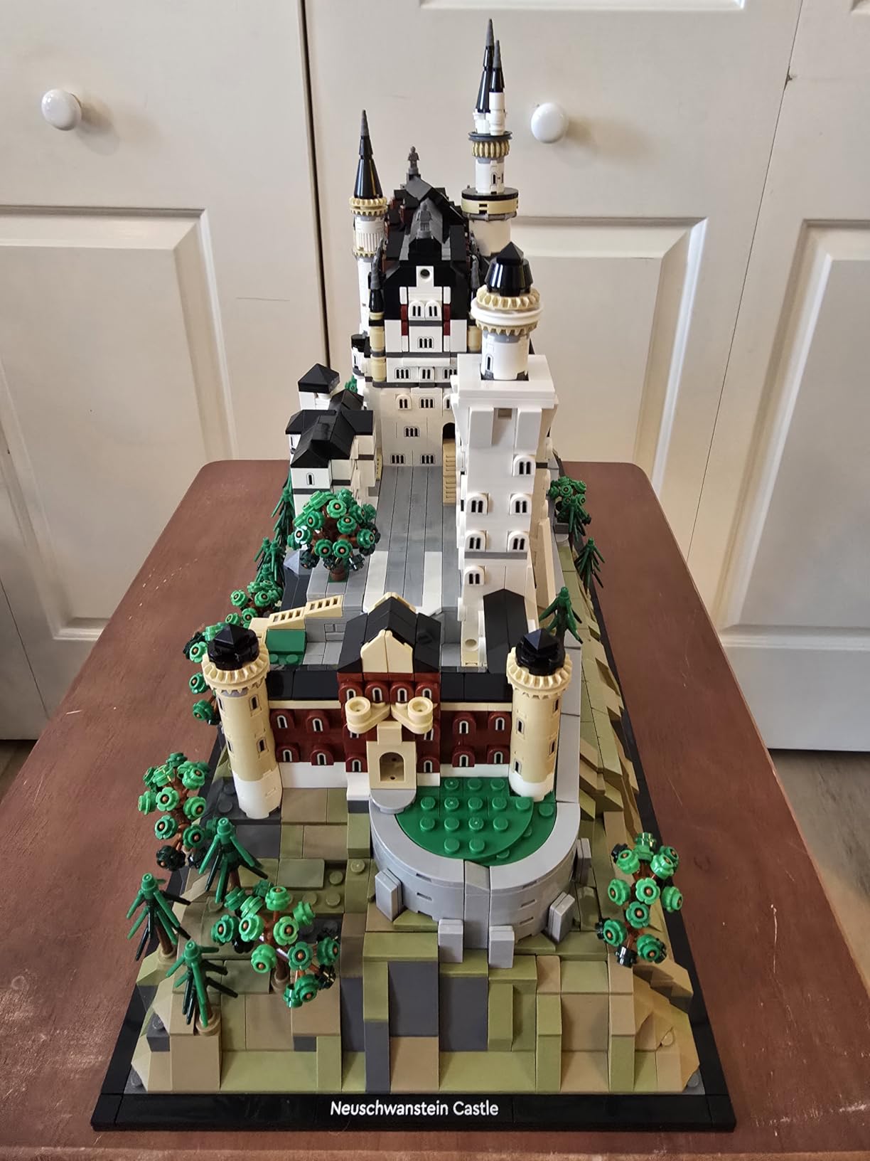 Architecture Neuschwanstein Castle Building Set - Collectible Bavarian Castle Model Kit for Arts & Crafts - Building Blocks for Adults, Ages 18+ - Gifts for Men and Women - 21063 customer photo 2