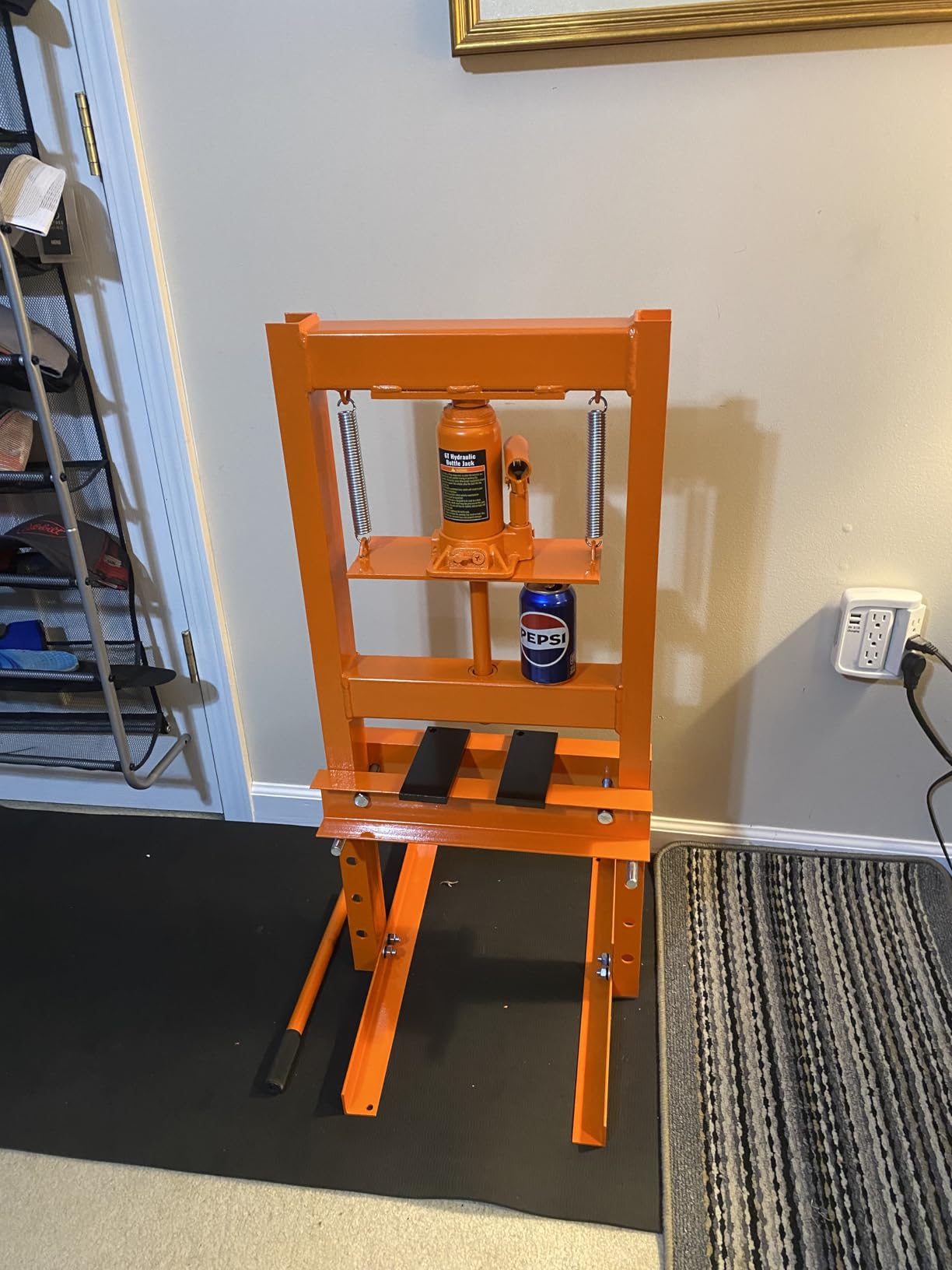 VEVOR Hydraulic Shop Press, 20 T H-Frame Pneumatic Shop Press with Press Plate, Stable Garage Floor Adjustable Hydraulic Press with Triangular Support, Fit for Bending, Straightening & Stamping customer photo 2