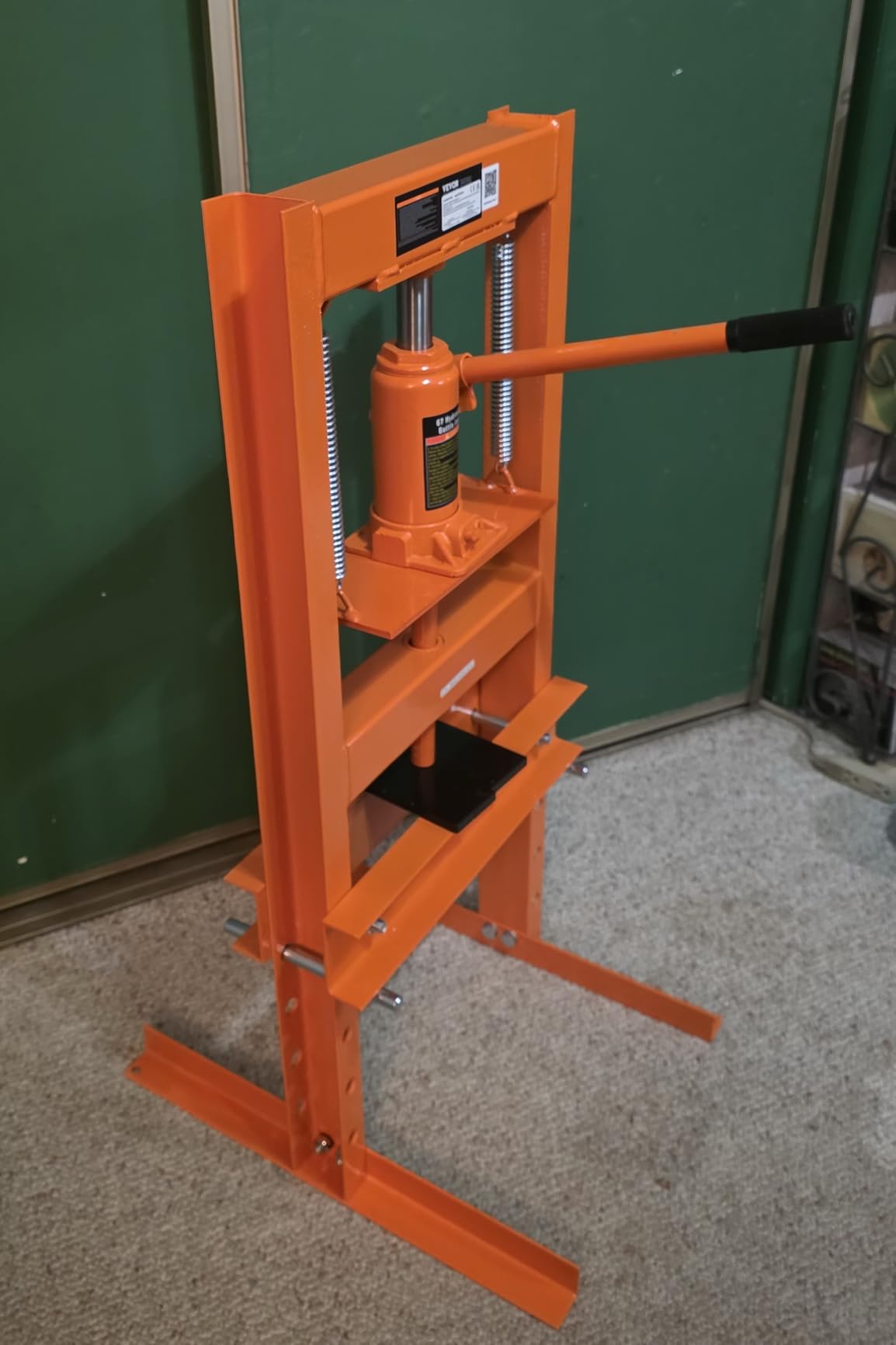 VEVOR Hydraulic Shop Press, 30 T H-Frame Pneumatic Shop Press with Press Plate & Triangular Support, Stable Garage Floor Adjustable Hydraulic Press with Relief Valve, Fit for Bending & Straightening customer photo 1