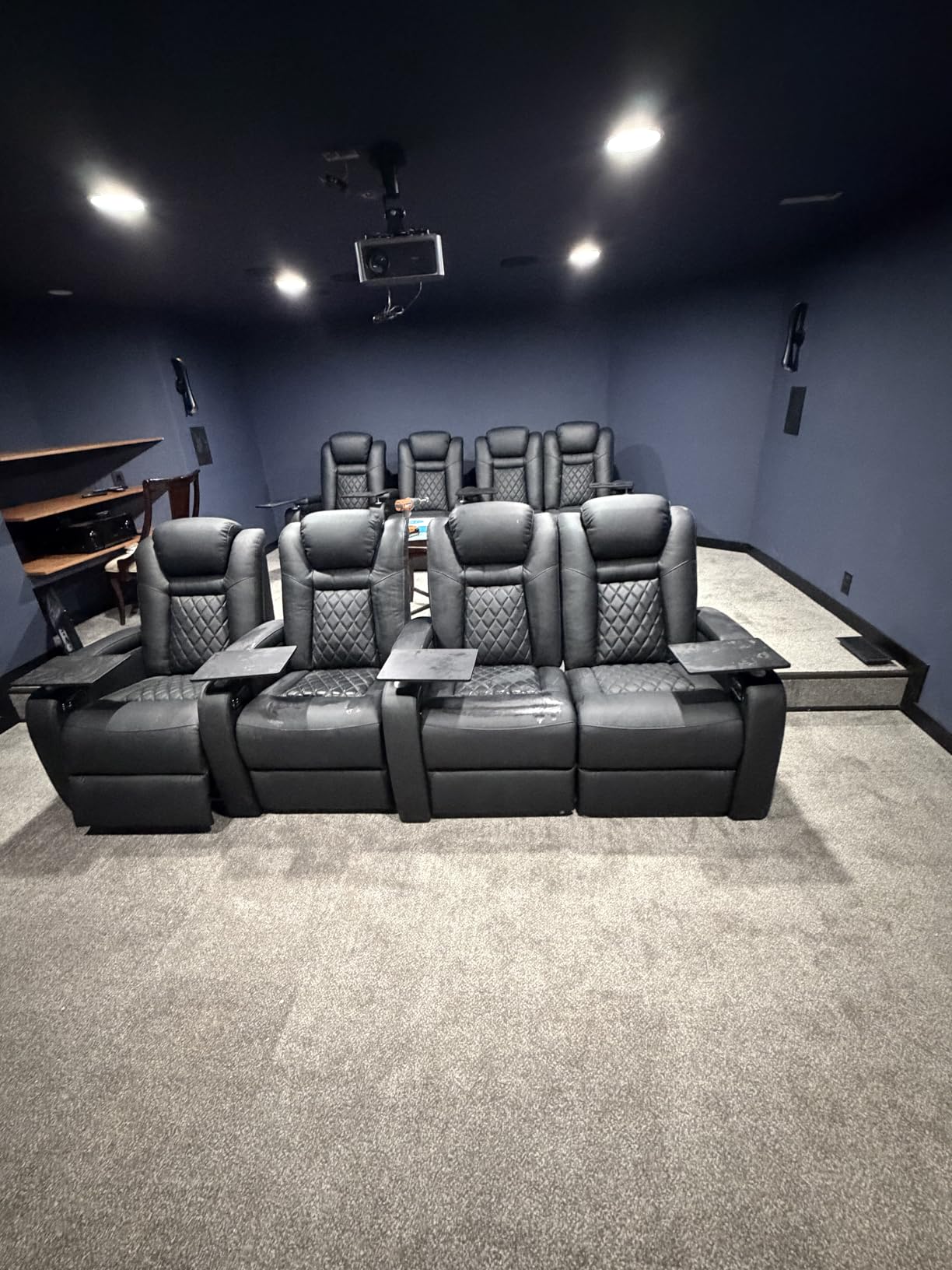 Home Theater Seating, Classic Series Leather Movie Theater Chairs, Power Headrest and Memory with C-Type USB Charger, 7Color Ambient Lighting and Tray Table, Black Power Adjustable Recliner(Row of 1) customer photo 1