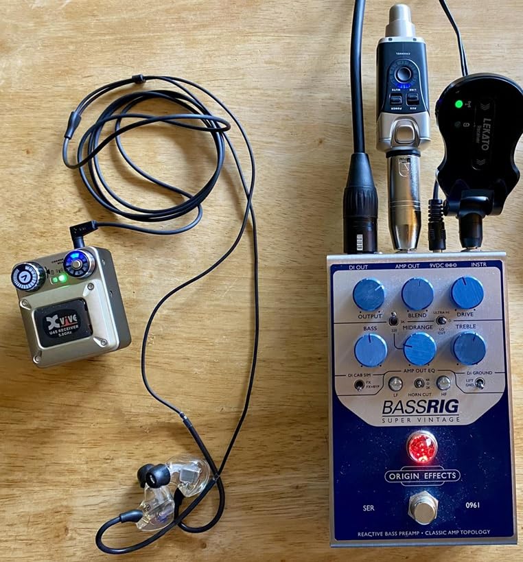 Xvive U45 Wireless in Ear Monitor System 5.8ghz IEM System Transmitter and bodypack Receiver for Studio, Band Rehearsal, Live Performance, Channel Scan Mode customer photo 2